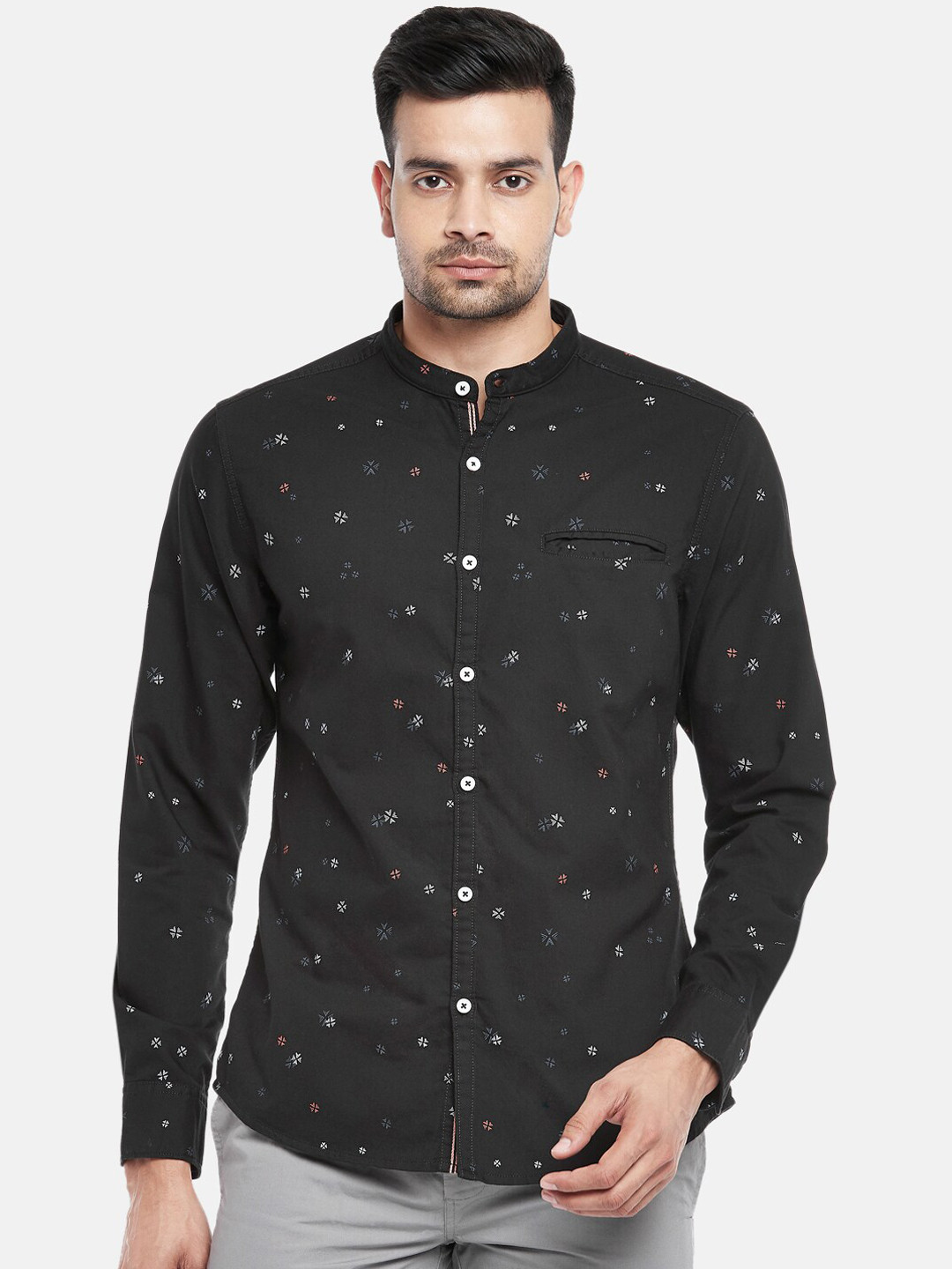 

Urban Ranger by pantaloons Men Black & White Printed Pure Cotton Slim Fit Casual Shirt