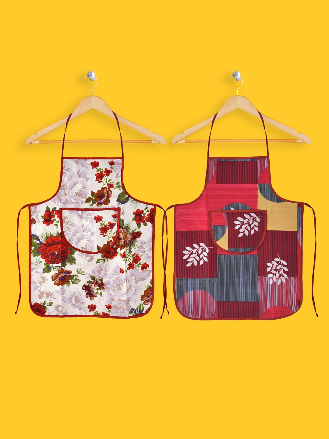 

Kuber Industries Set Of 2 Printed Cotton Aprons, Red