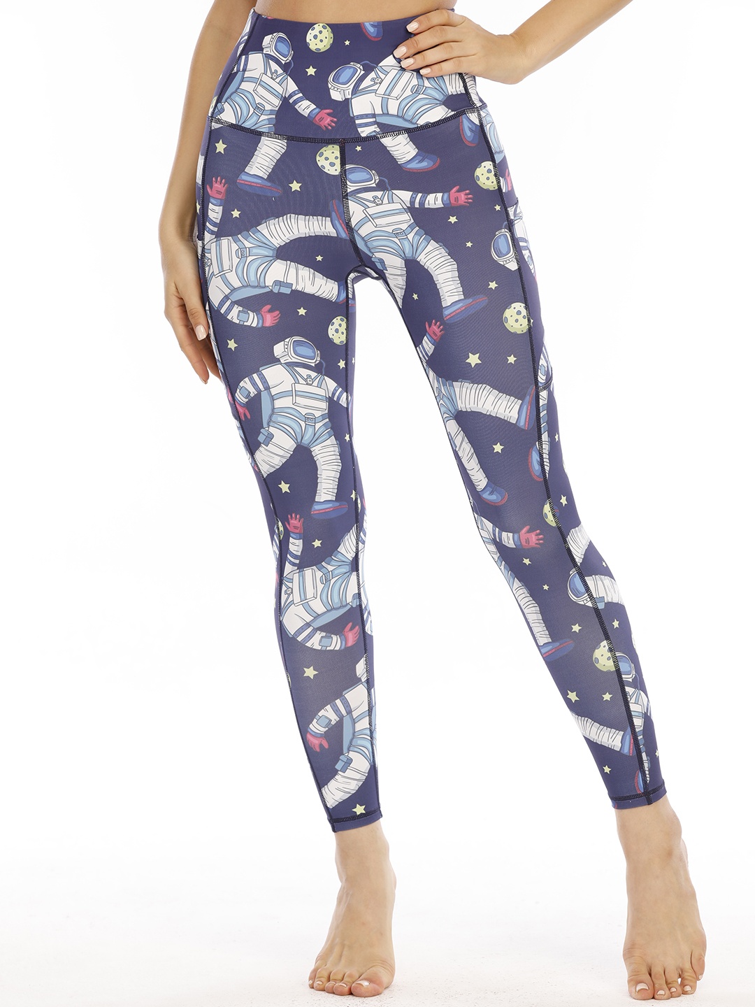 

URBANIC Women Purple & White Printed Tights