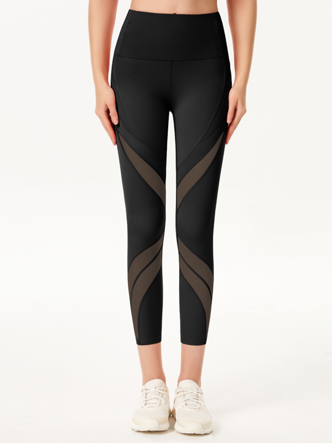 

URBANIC Women Black Solid Cropped Mesh Gym Tights