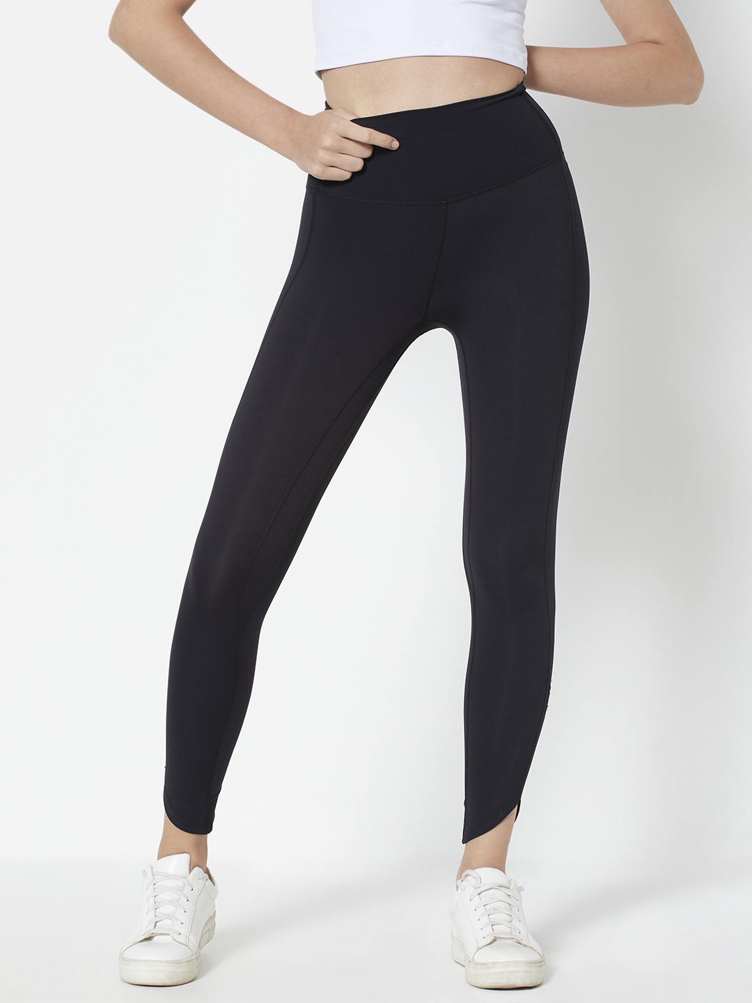 

URBANIC Women Black Solid High-Rise Gym Tights