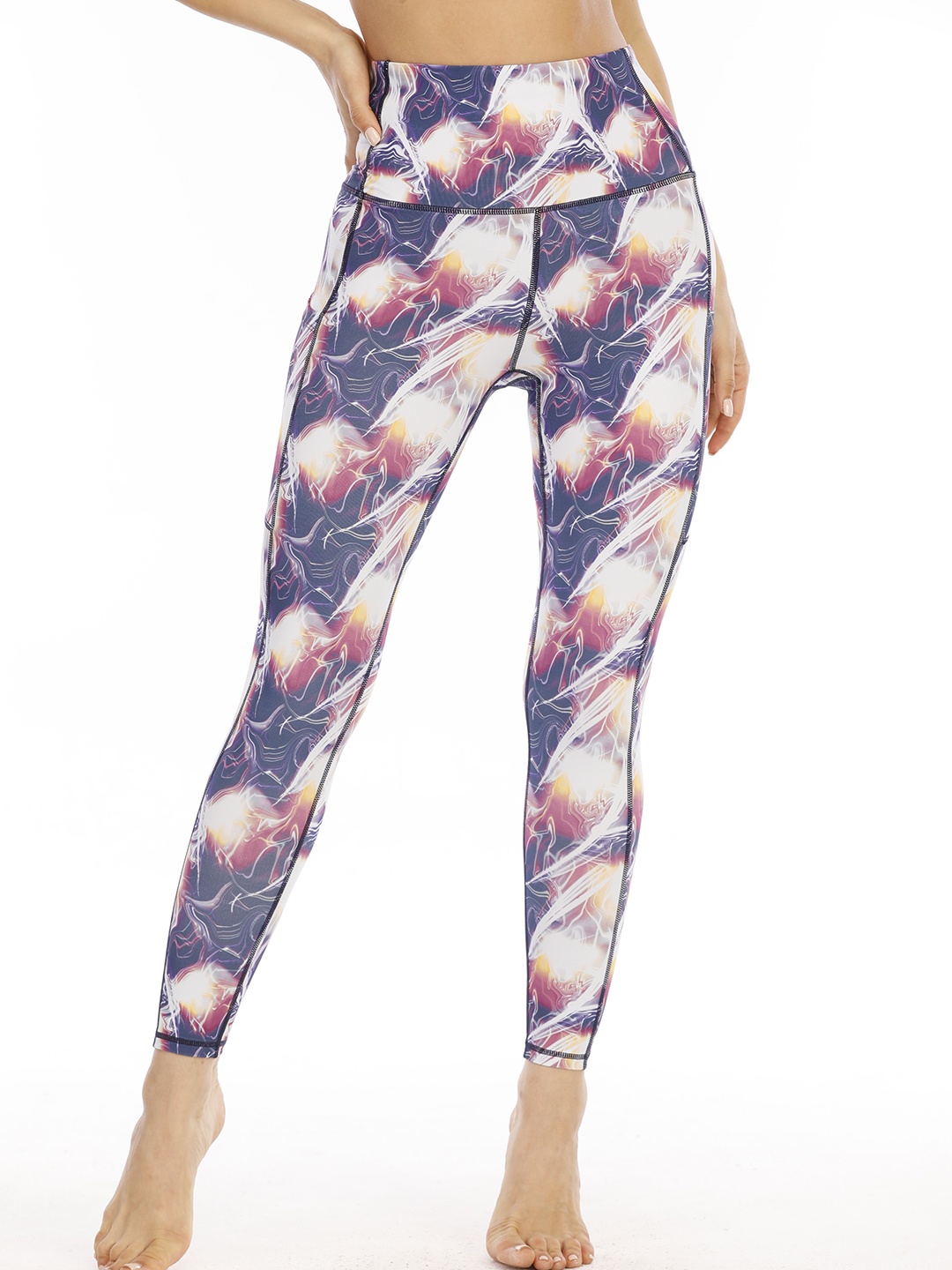 

URBANIC Women Blue & White Digital Print High-Rise Slim Fit Gym Tights