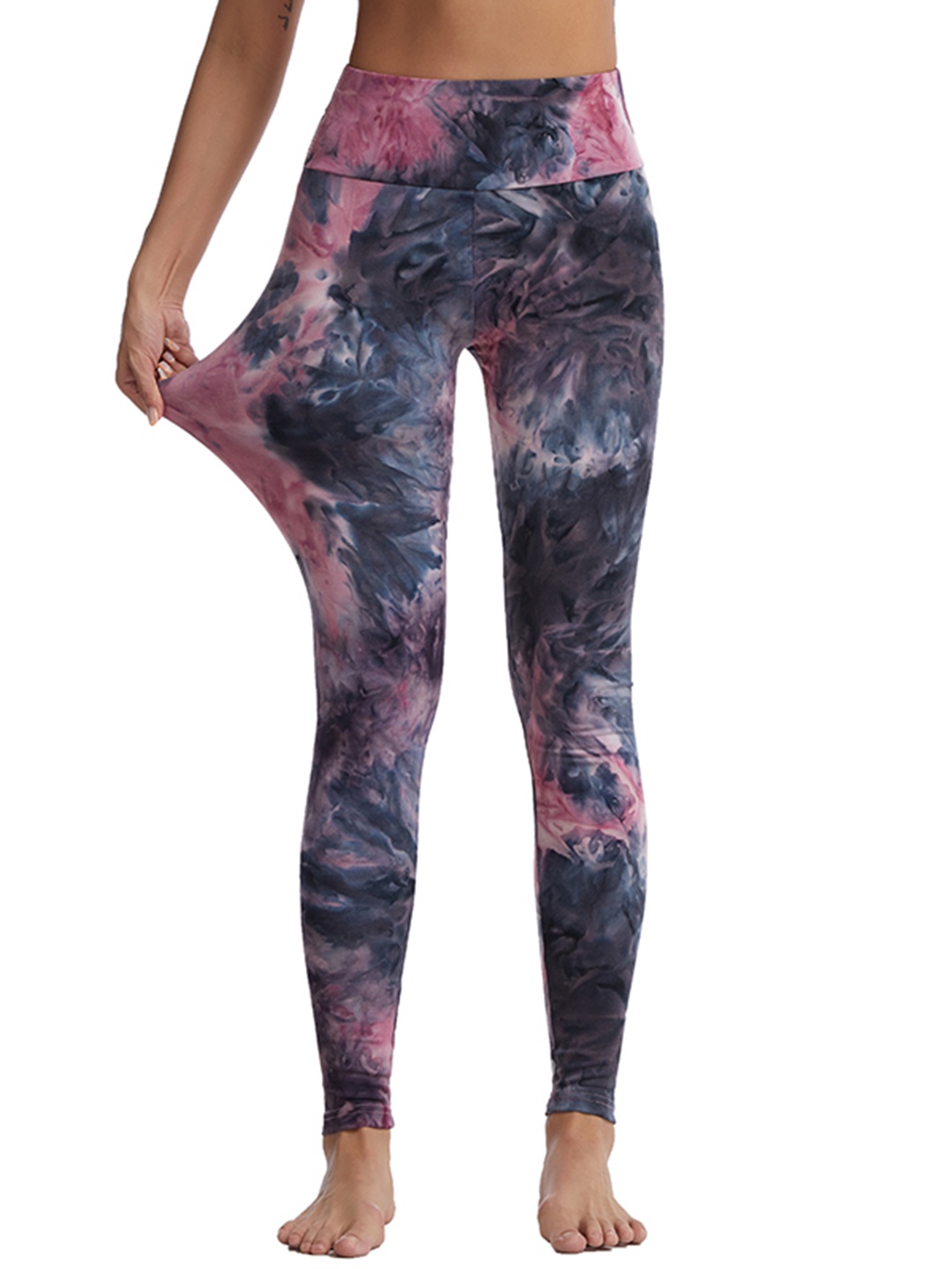 

URBANIC Women Pink & Charcoal Dyed Gym Tights