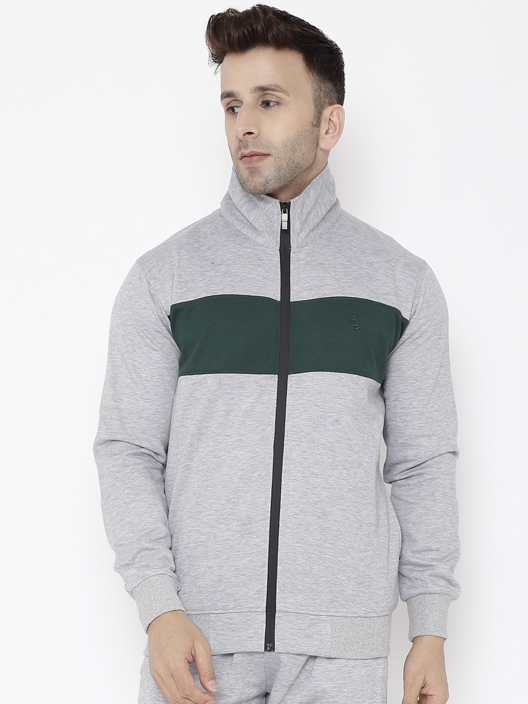 

CHKOKKO Men Grey & Green Colourblocked Insulator Sporty Jacket