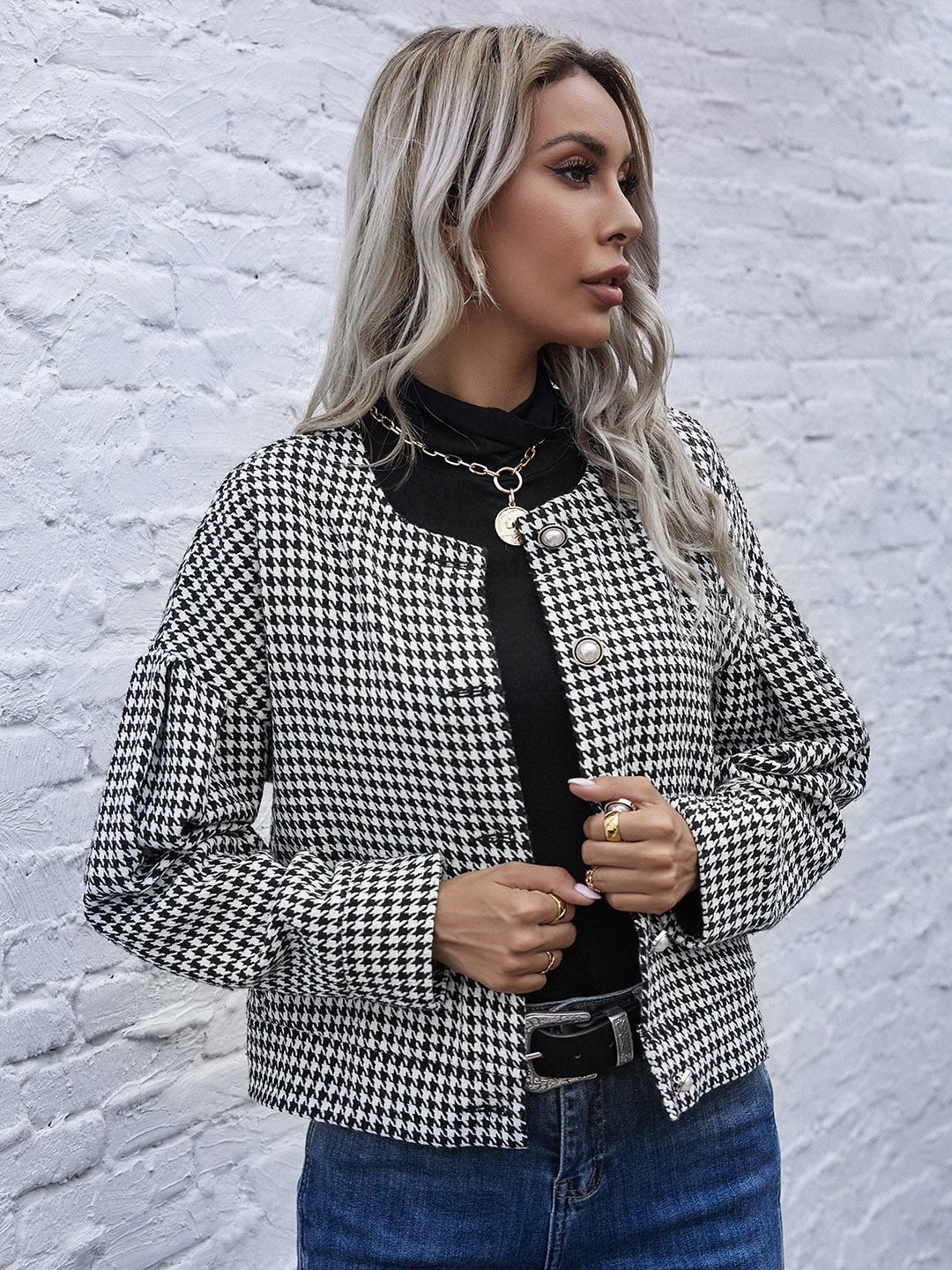 

URBANIC Women Black & White Houndstooth Pattern Tailored Jacket