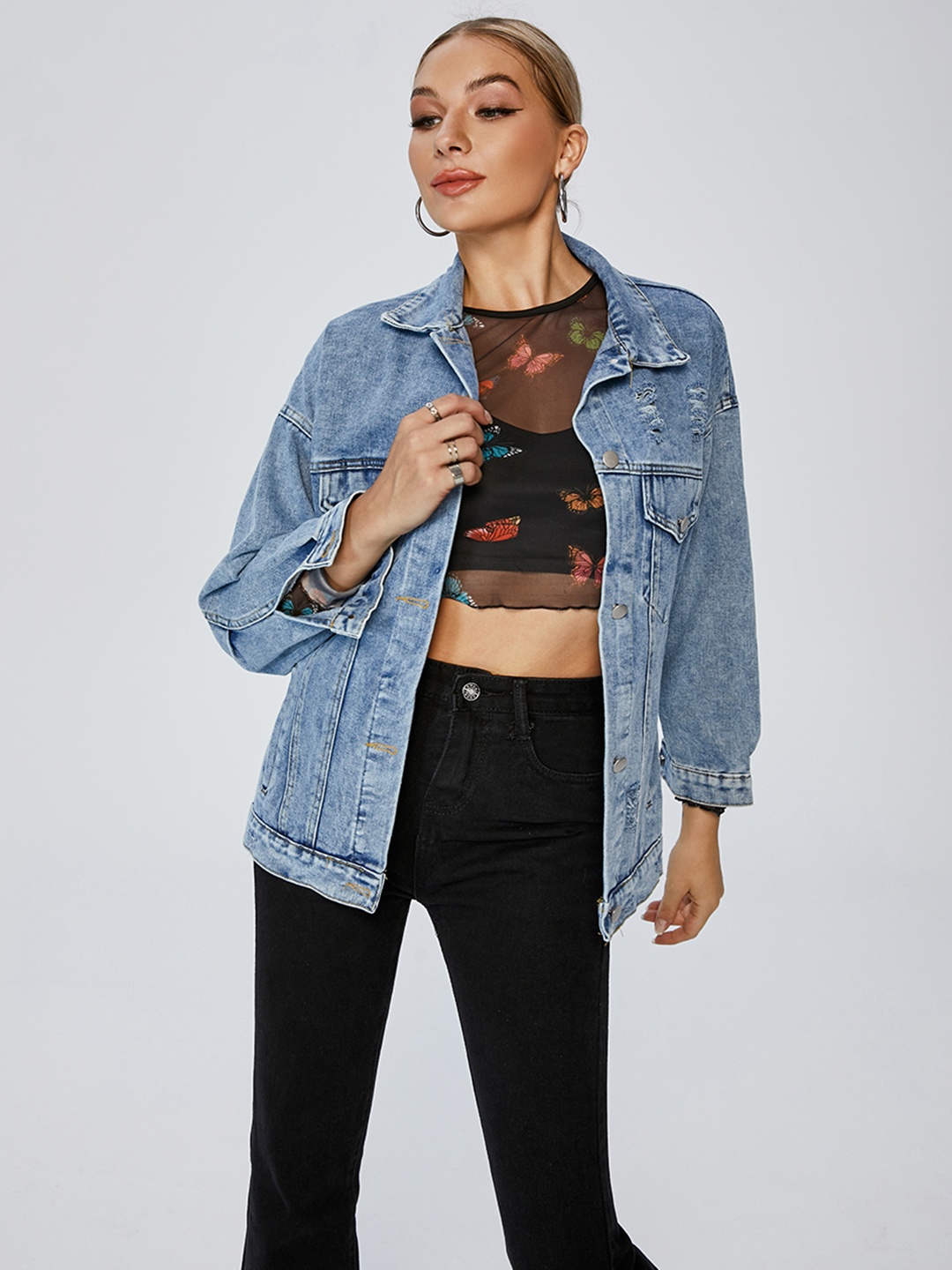 

URBANIC Women Blue Cotton Washed Denim Jacket
