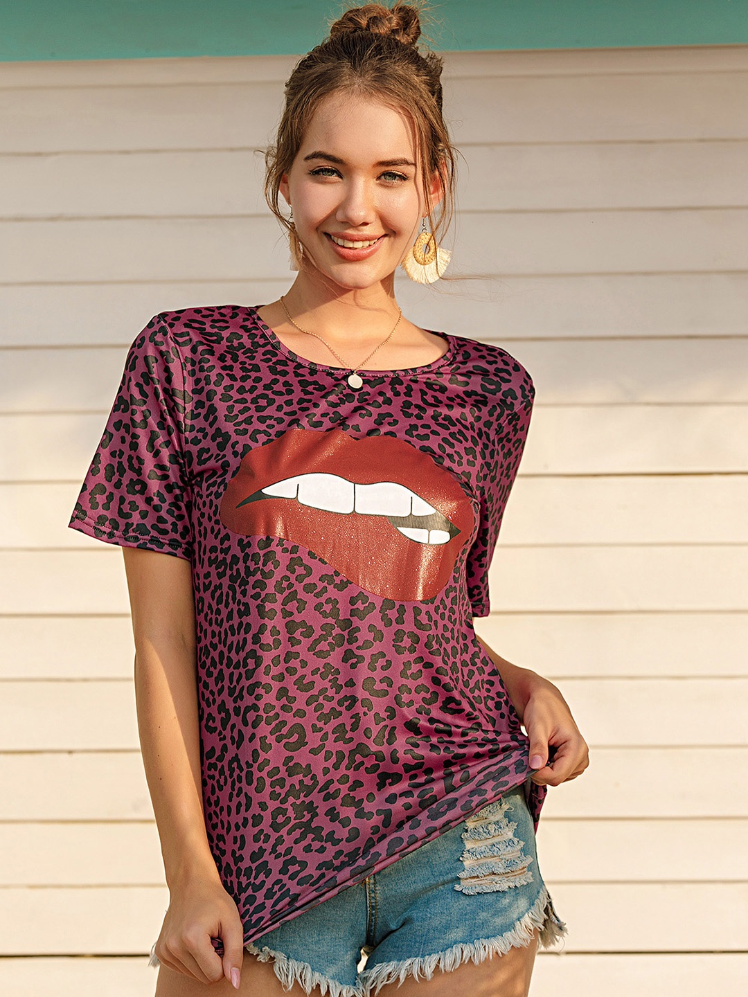 

URBANIC Women Magenta & Black Leopard Print T-shirt