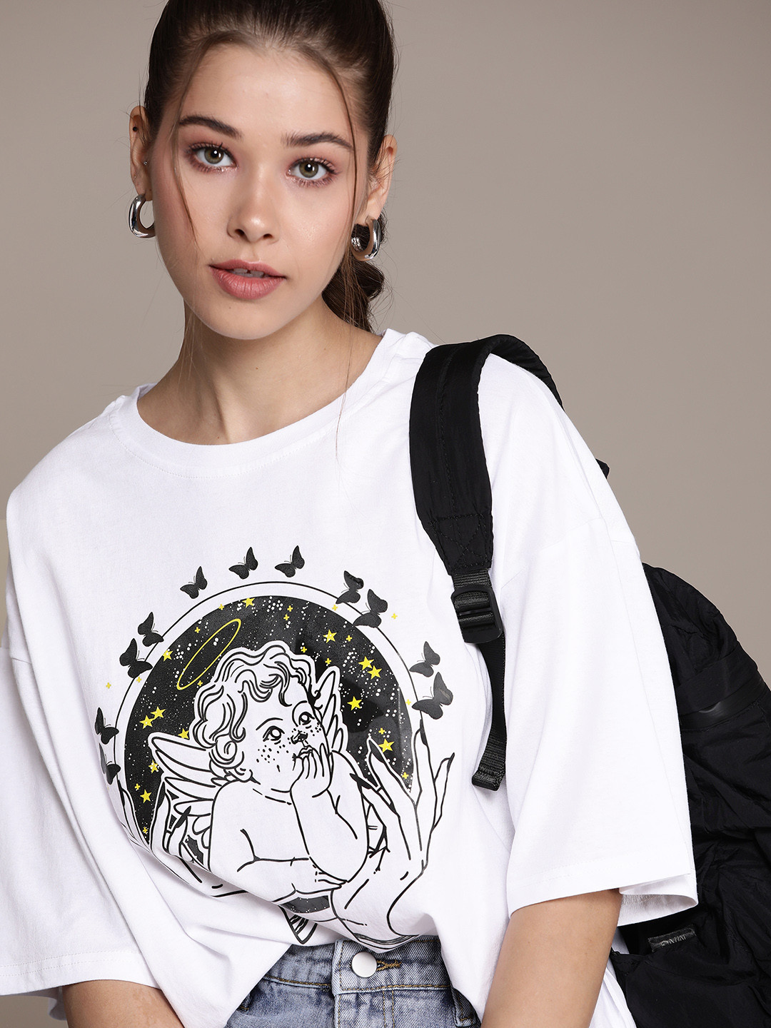 

URBANIC Women White & Blue Pure Cotton Butterfly Print T-shirt