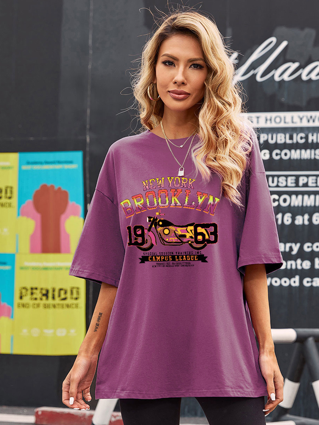 

URBANIC Women Purple & Black Pure Cotton Printed Drop-Shoulder Sleeves T-shirt