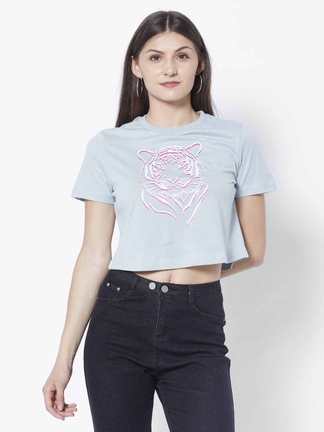 

URBANIC Women Green Graphic Printed Crop T-shirt