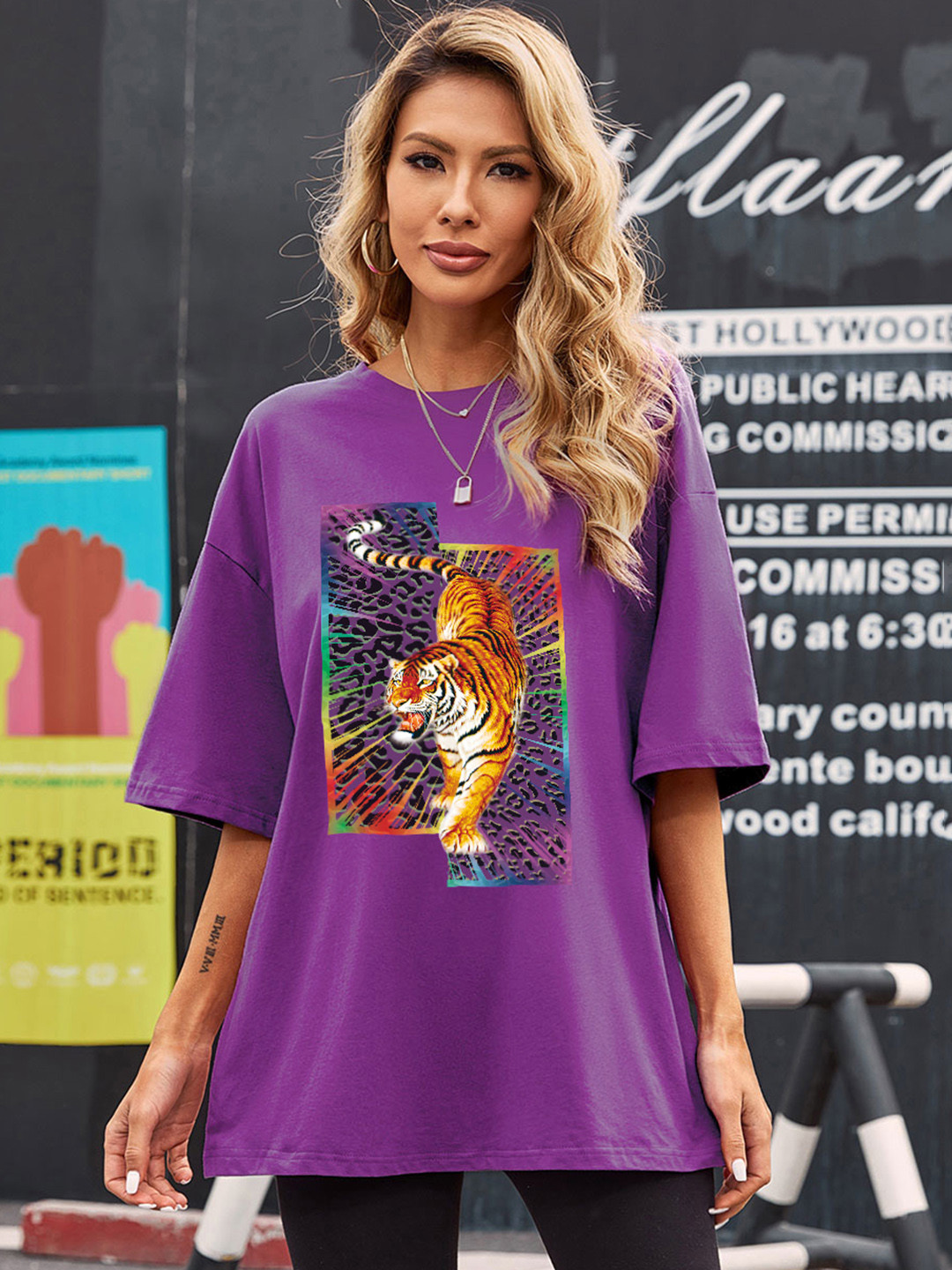 

URBANIC Women Purple Printed Drop-Shoulder Sleeves T-shirt