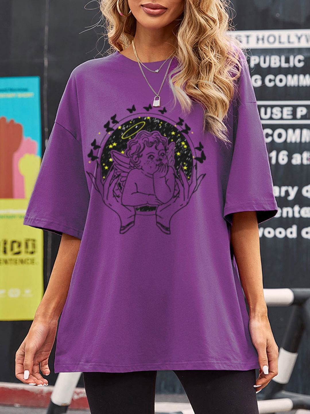 

URBANIC Women Purple & Black Pure Cotton Print Drop-Shoulder Sleeves Loose T-shirt