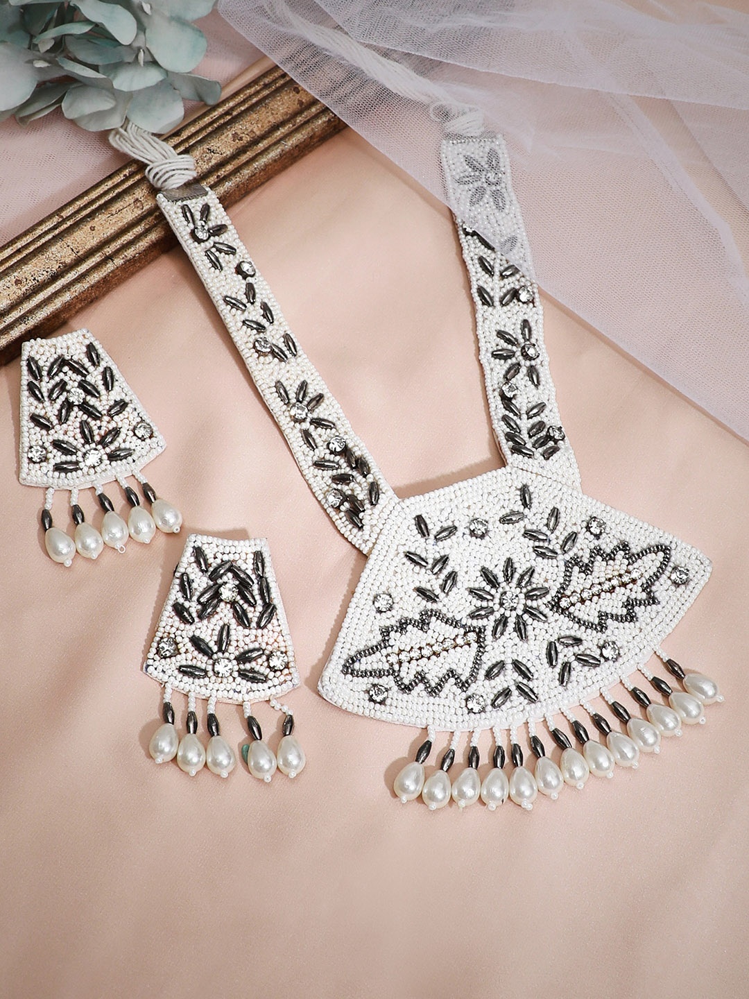 

Rubans Woman White & Silver-Toned Beaded Embroidered Handmade Jewellery Set