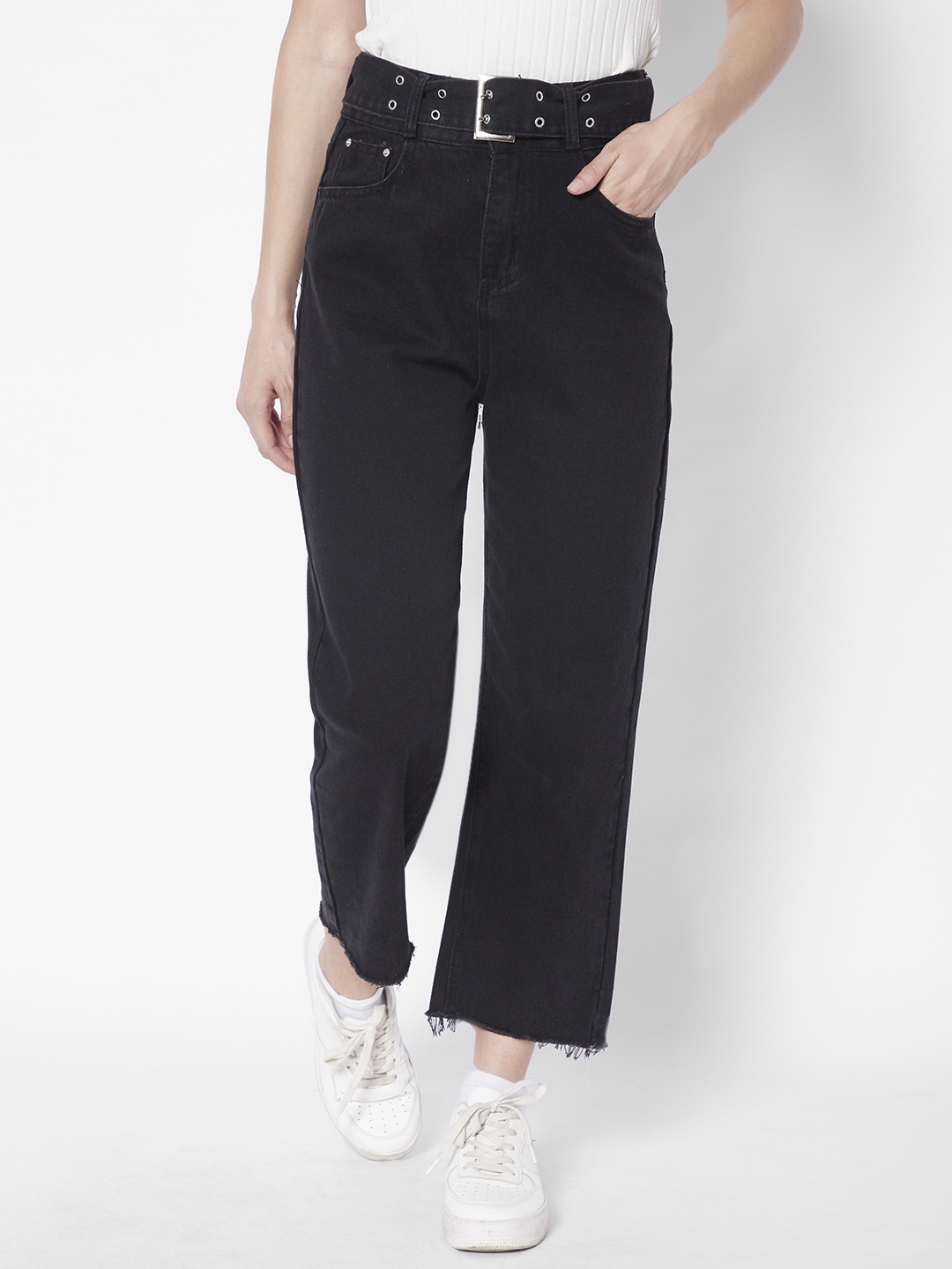 

URBANIC Women Black Washed Straight Jeans