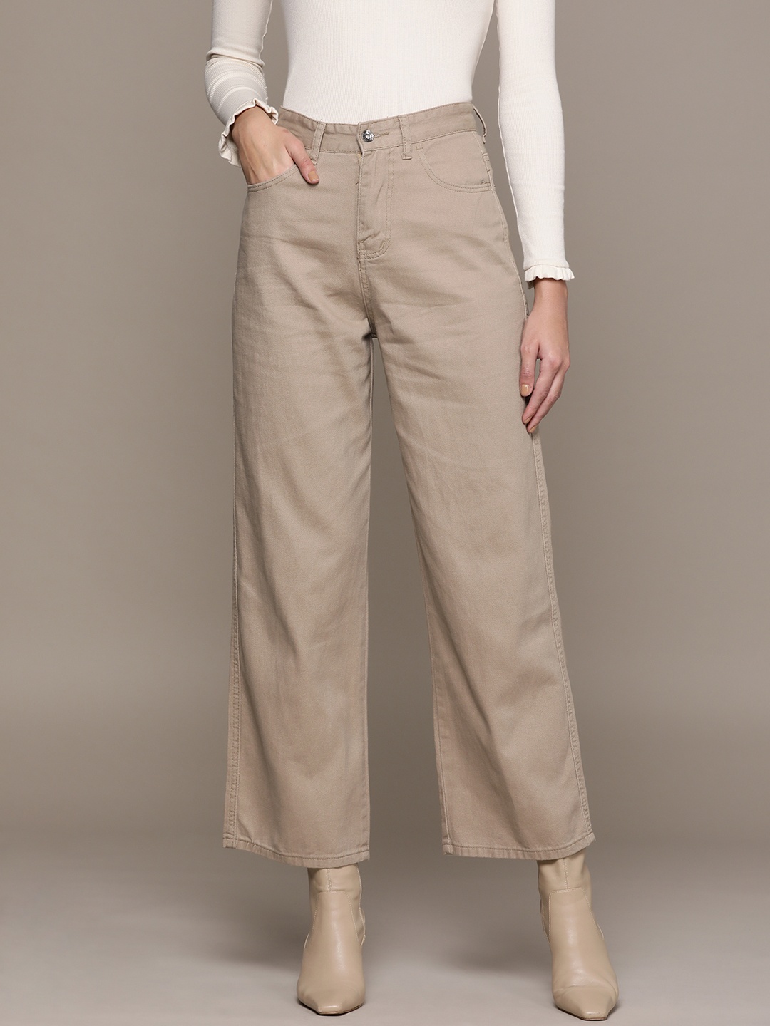 

URBANIC Women Beige Cotton Relaxed Fit High-Rise Jeans