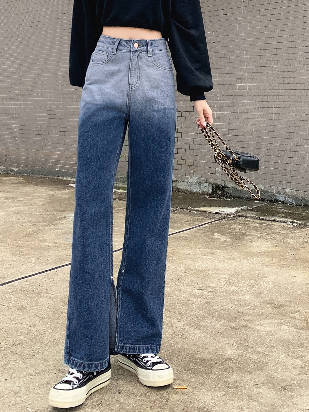 

URBANIC Women Blue Relaxed Fit Heavy Fade Ombre Jeans
