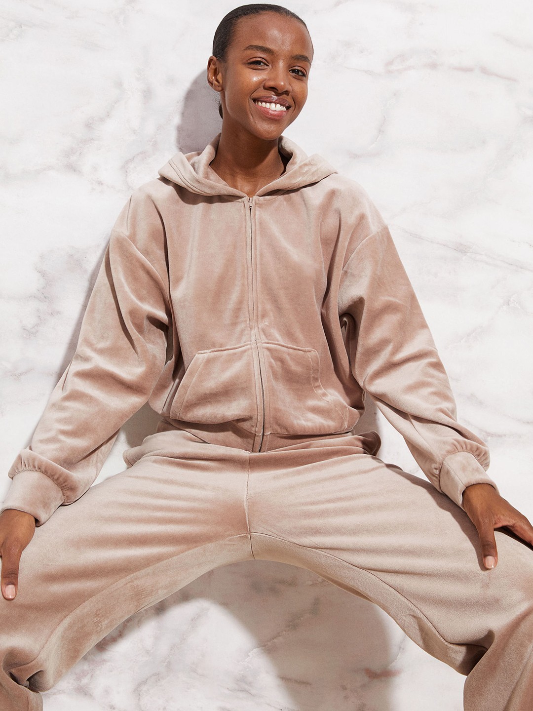 

H&M Women Beige Solid Velour Zip-Through Hoodie