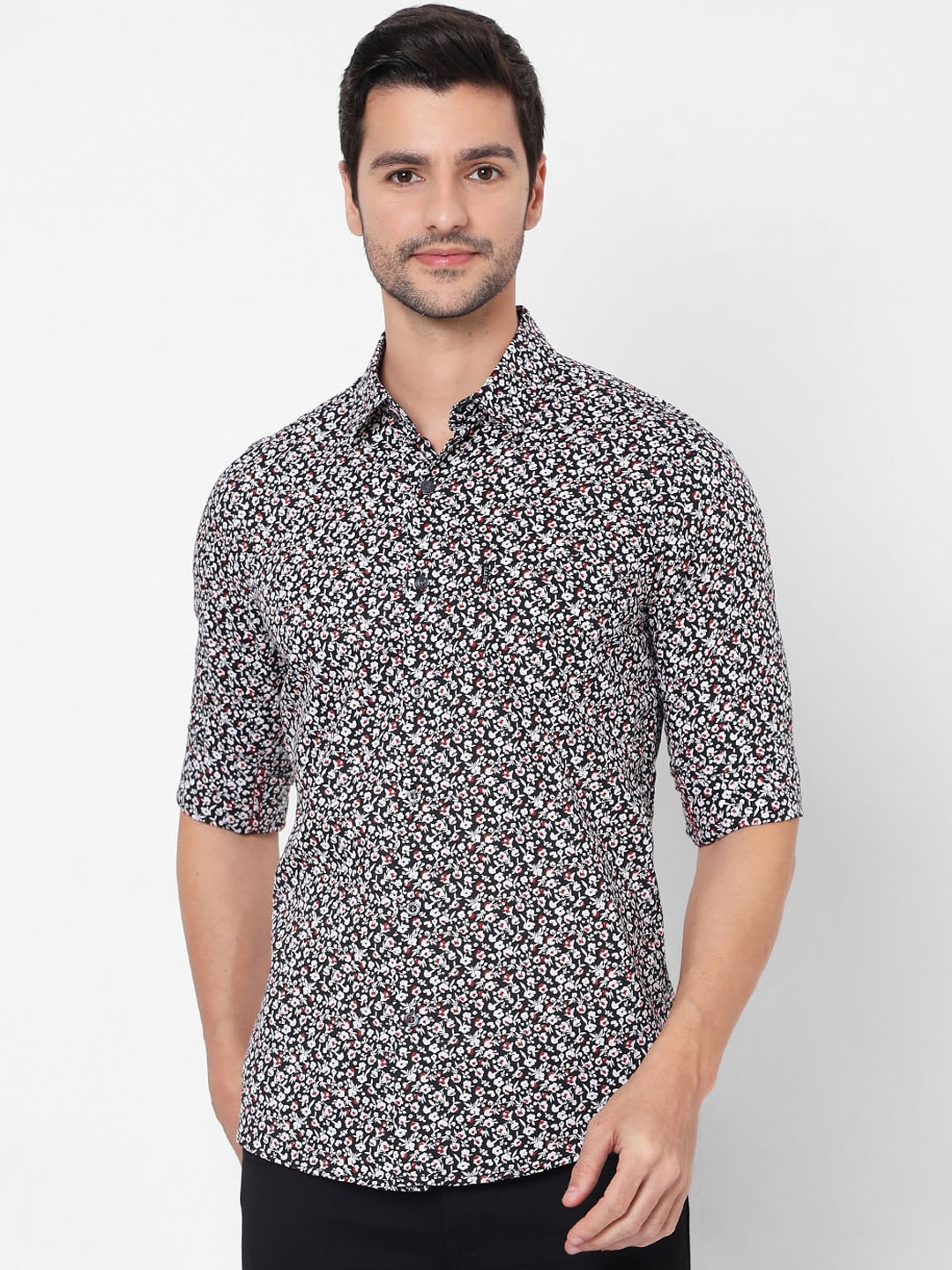

Mufti Men Black & White Slim Fit Ditsy Floral Printed Pure Cotton Casual Shirt