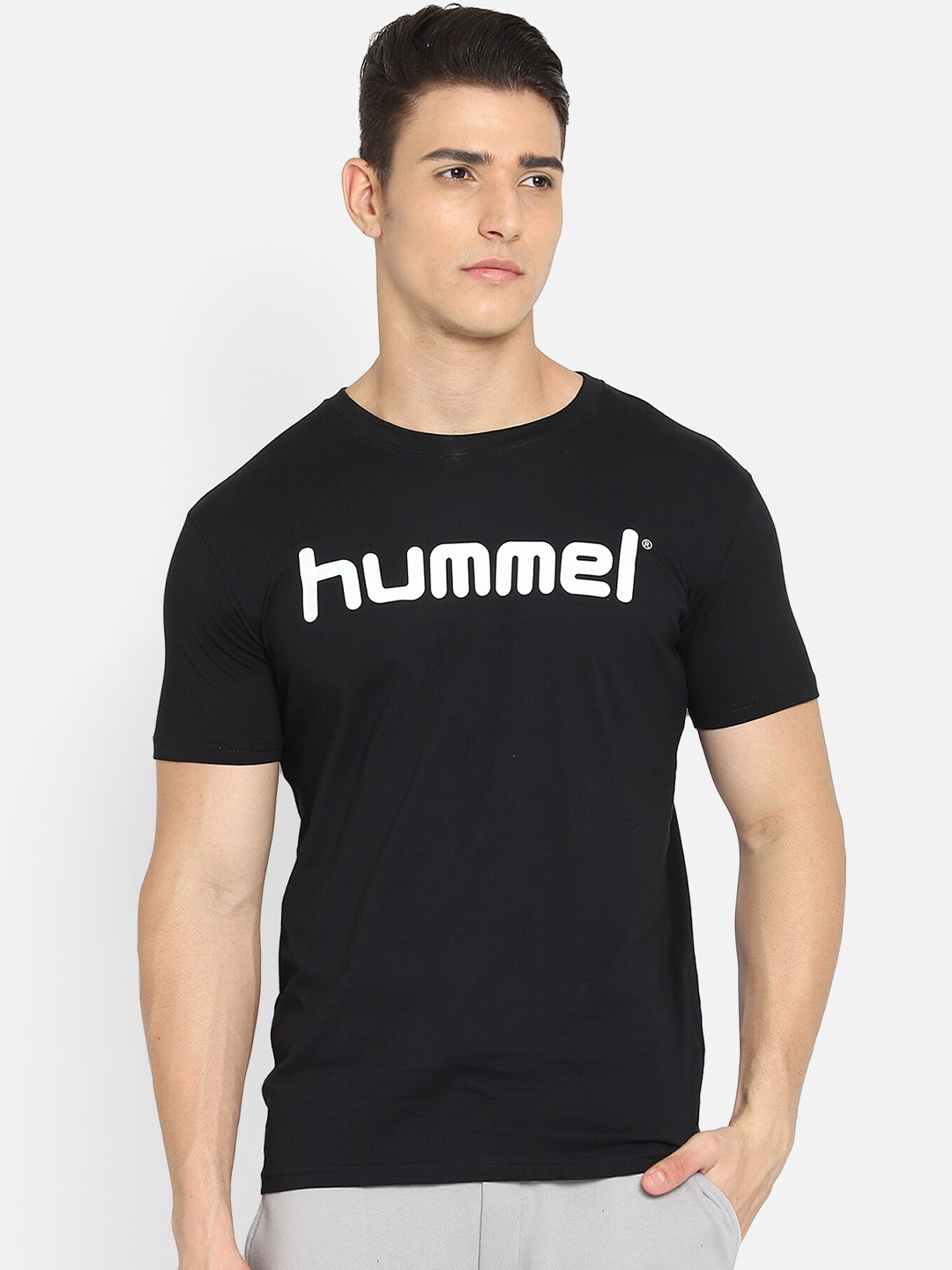 

hummel Men Black & White Brand Logo Printed T-shirt
