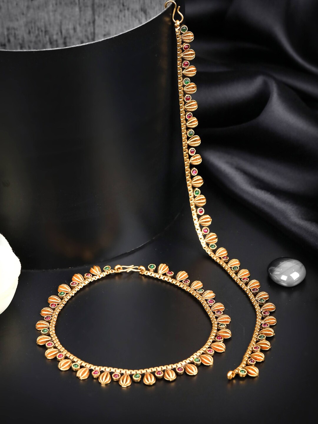 

Priyaasi Set Of 2 Gold-Plated Red & Green Kemp Stone-Studded Handcrafted Anklets