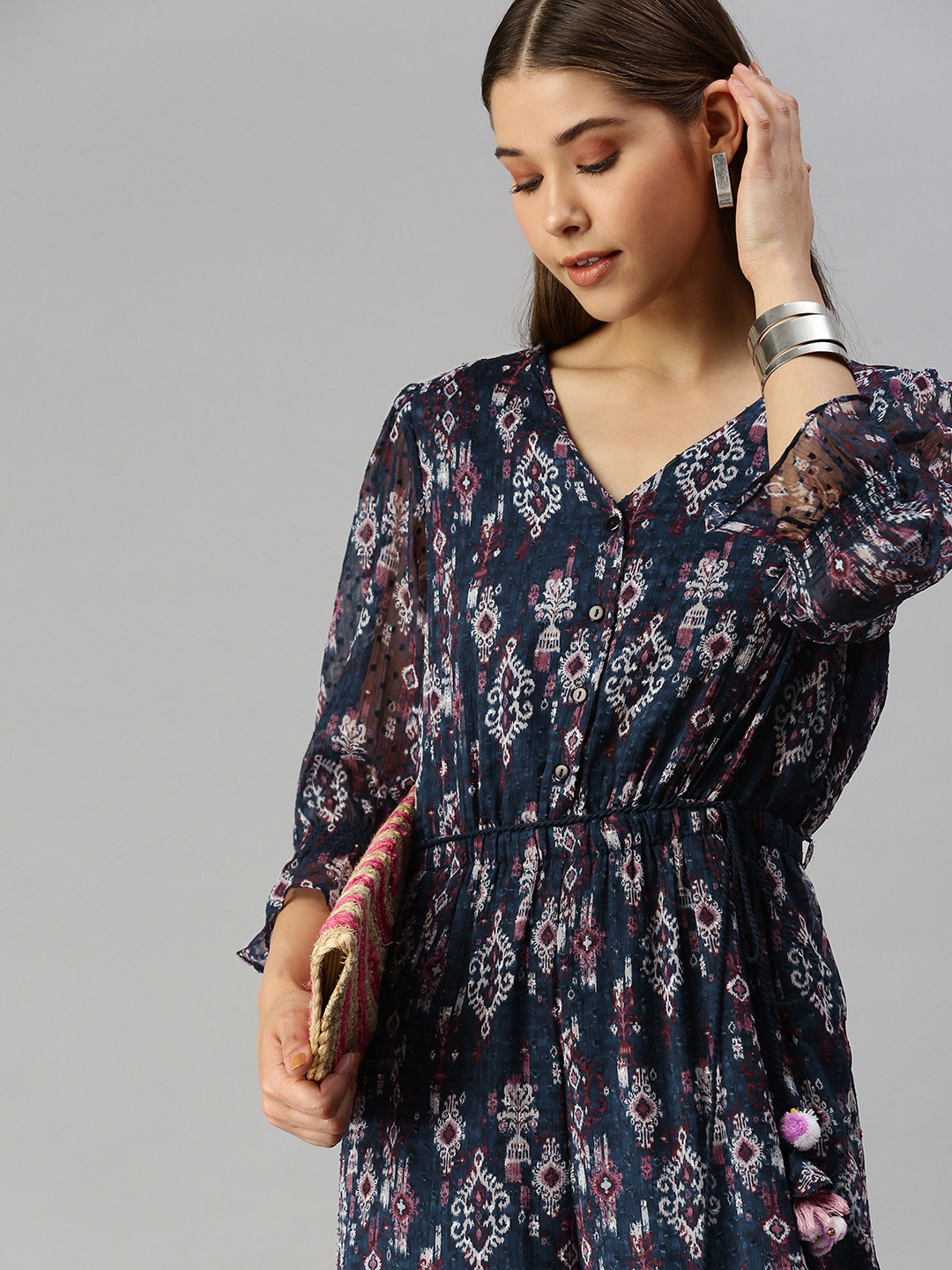 

Global Desi Navy Blue And White Printed V-Neck Basic Jumpsuit