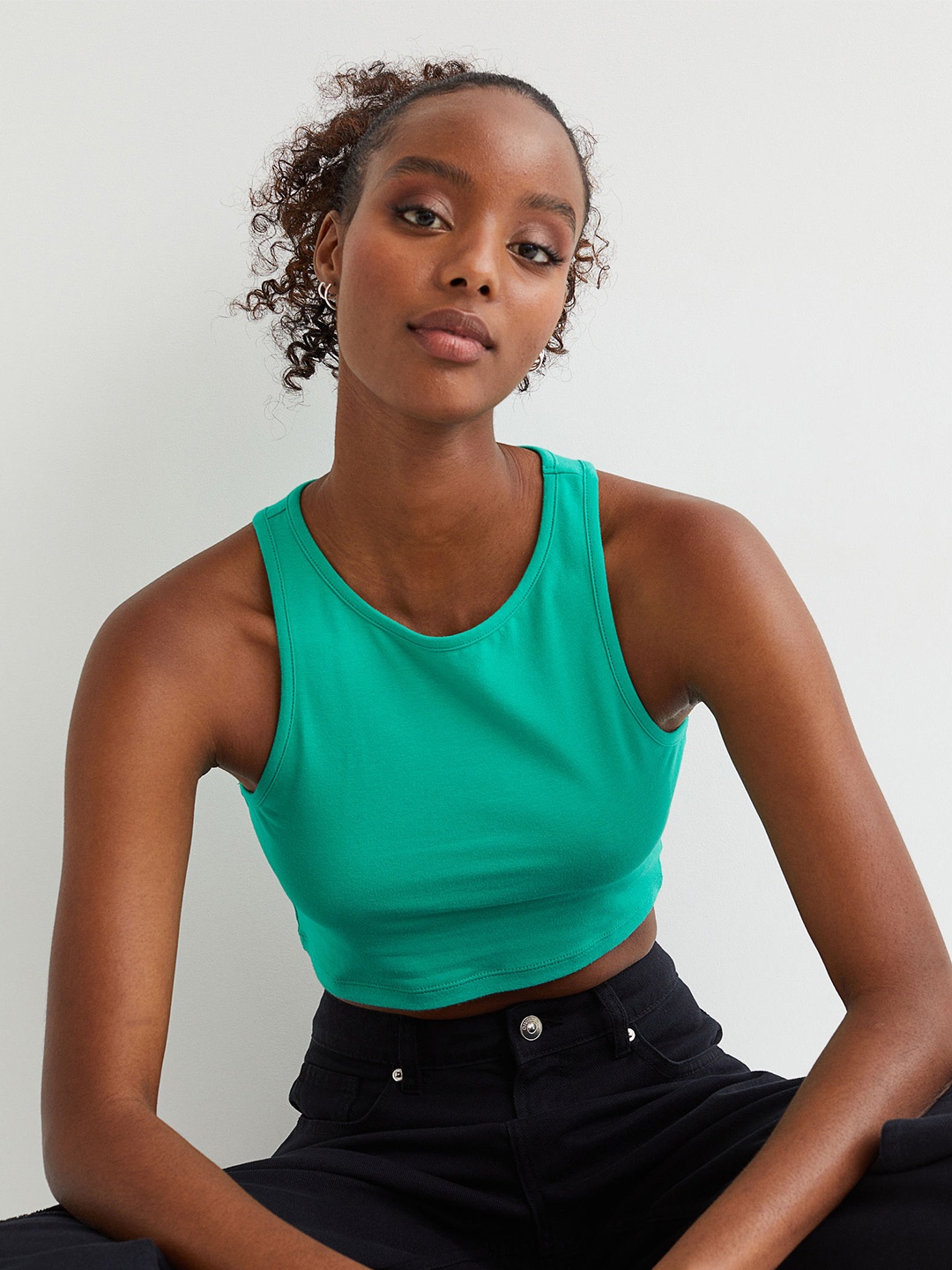 

H&M Green Sleeveless Cropped Top