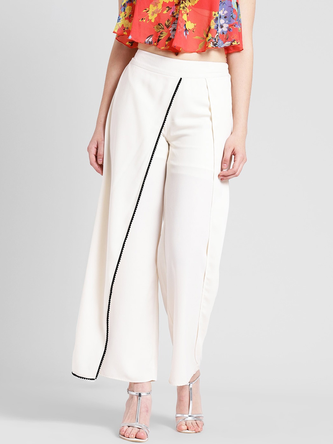 

DODO & MOA Women White Parallel Trousers