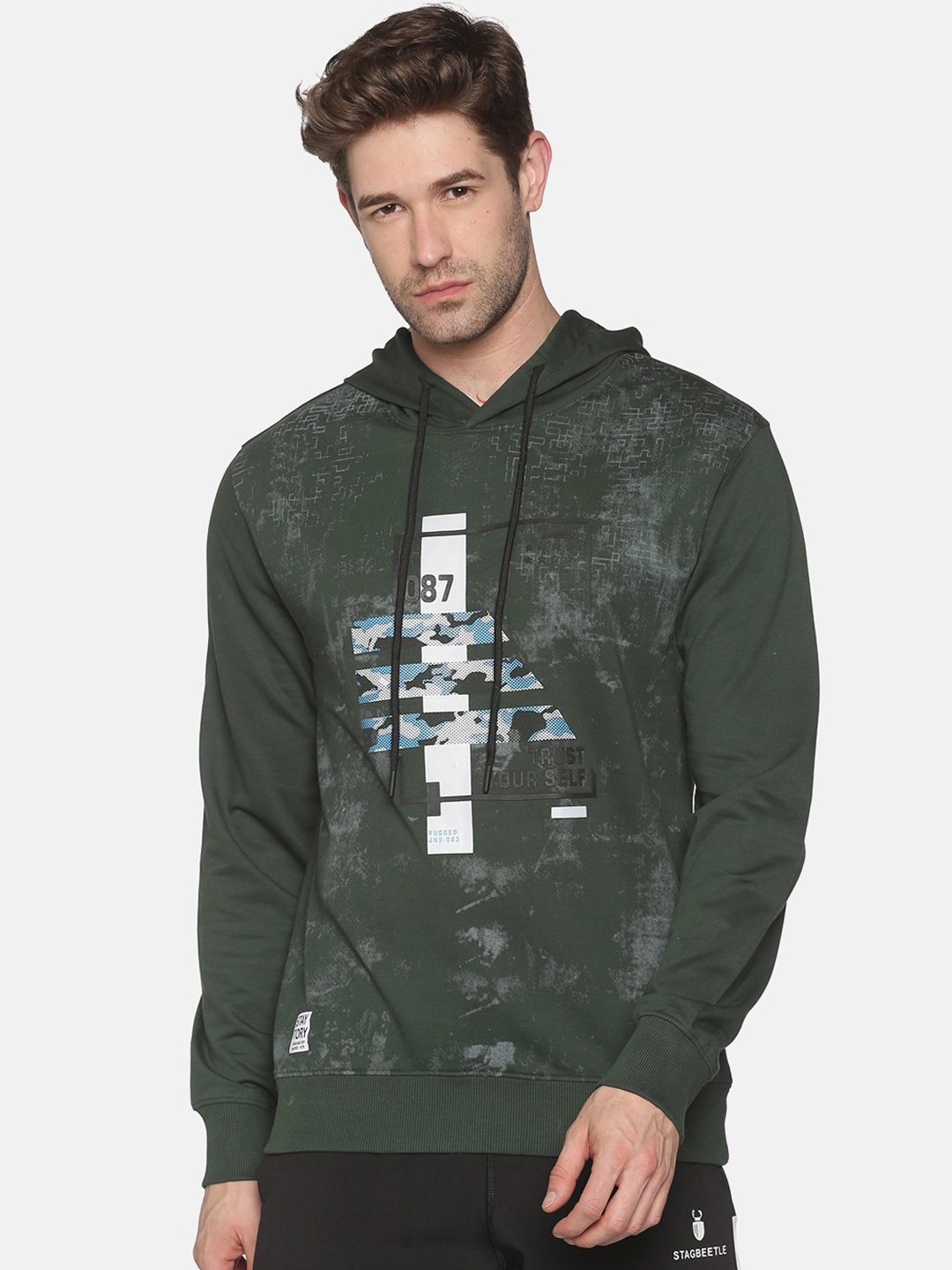 

SHOWOFF Men Green Printed Hooded Sweatshirt