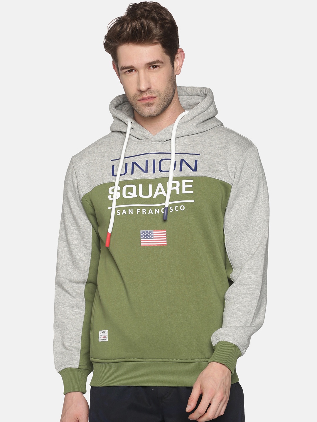 

SHOWOFF Men Olive Green Colourblocked Hooded Sweatshirt