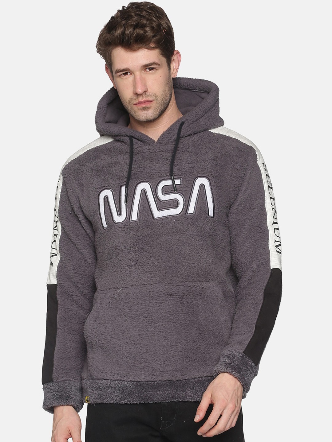 

SHOWOFF Men Grey Printed Hooded Sweatshirt