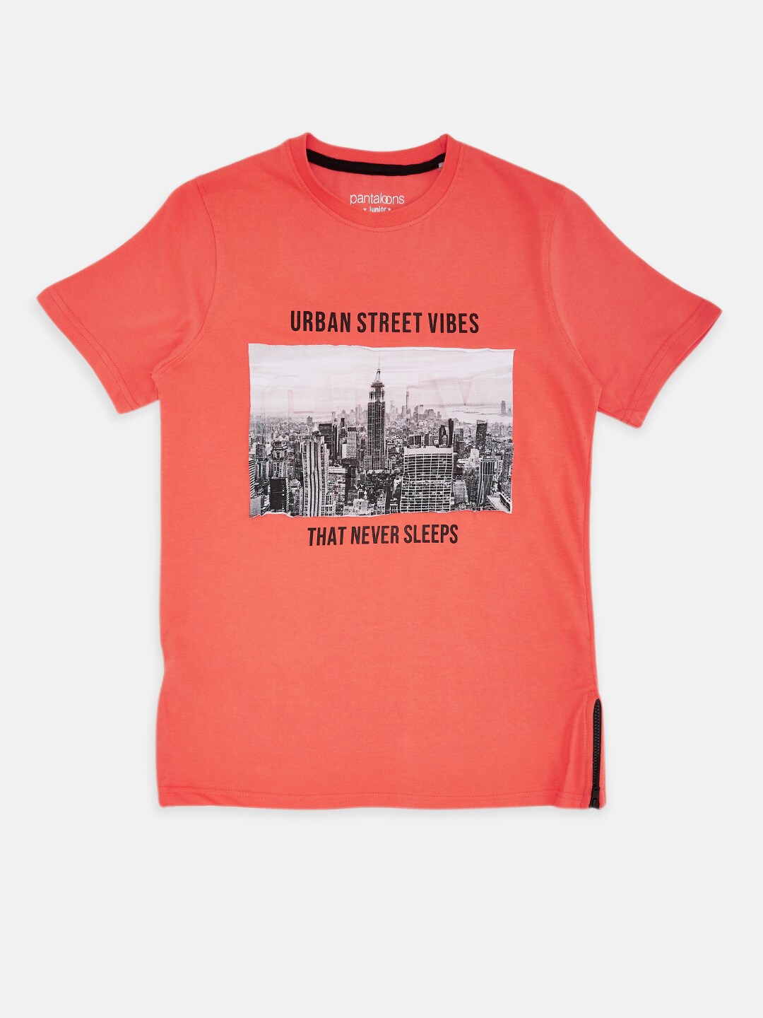 

Pantaloons Junior Boys Red & Grey Cotton Typography Printed T-shirt