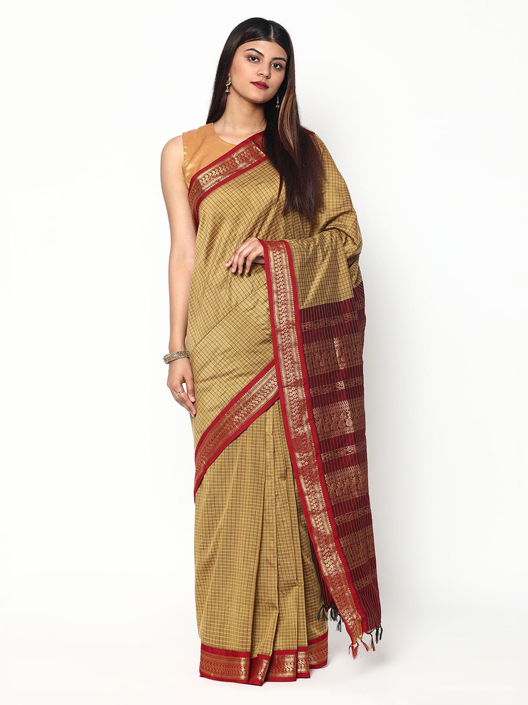

Sudarshan Silks Gold-Toned & Maroon Checked Zari Silk Cotton Saree