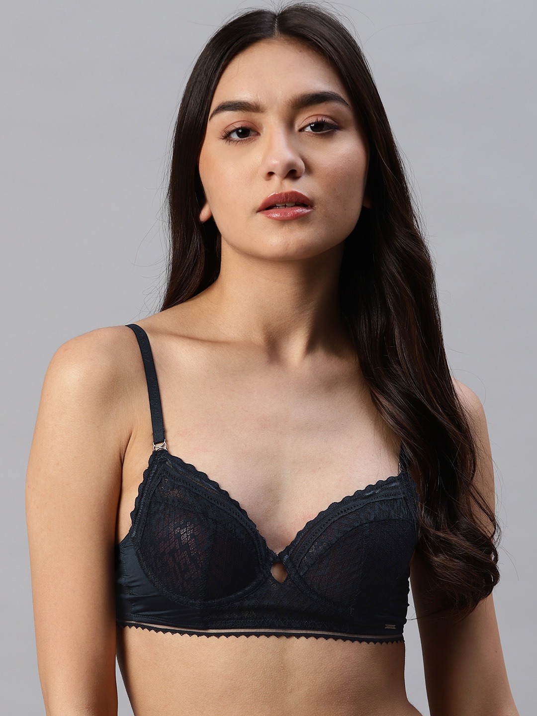 

Marks & Spencer Navy Blue Abstract T-shirt Bra - Underwired