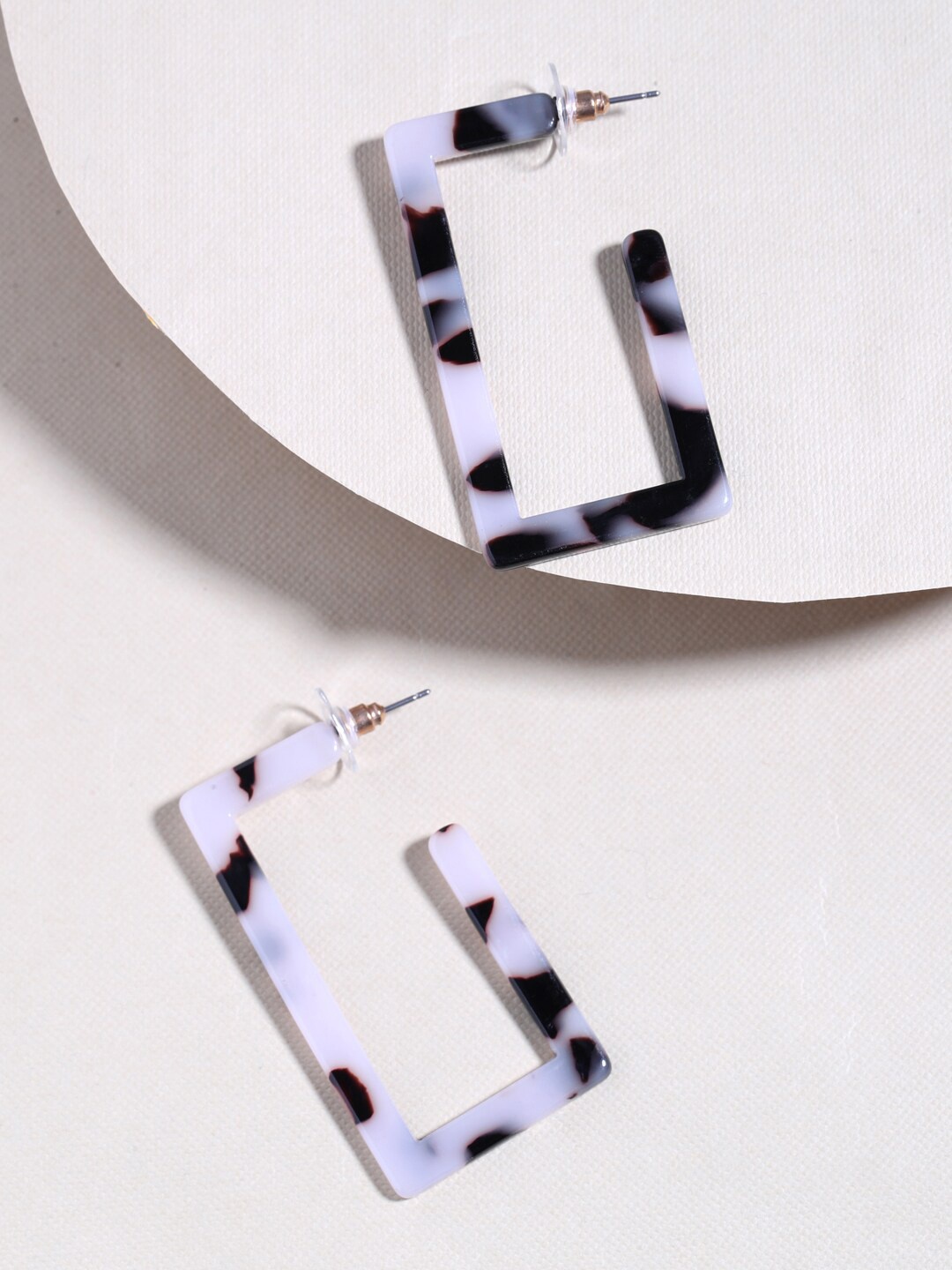 

Tistabene Brown Contemporary Rectangle Shape Hoop Earrings