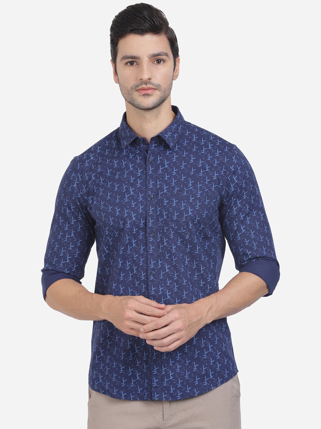 

Crocodile Men Navy Blue Slim Fit Opaque Printed Casual Shirt