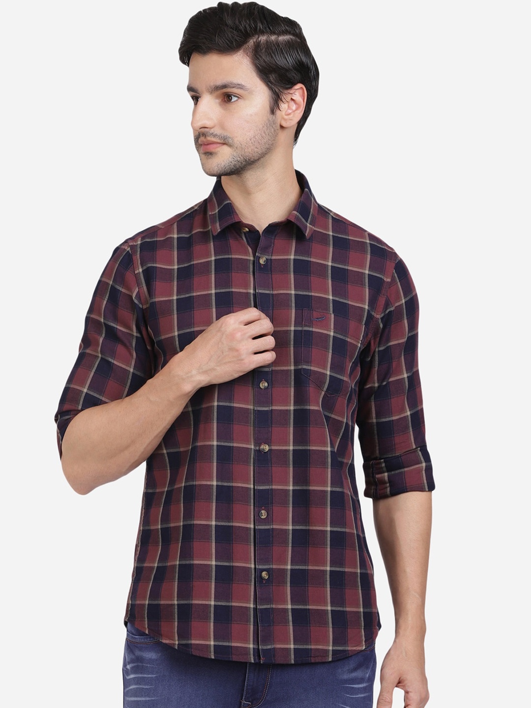 

Crocodile Men Brown Slim Fit Tartan Checks Opaque Cotton Checked Casual Shirt