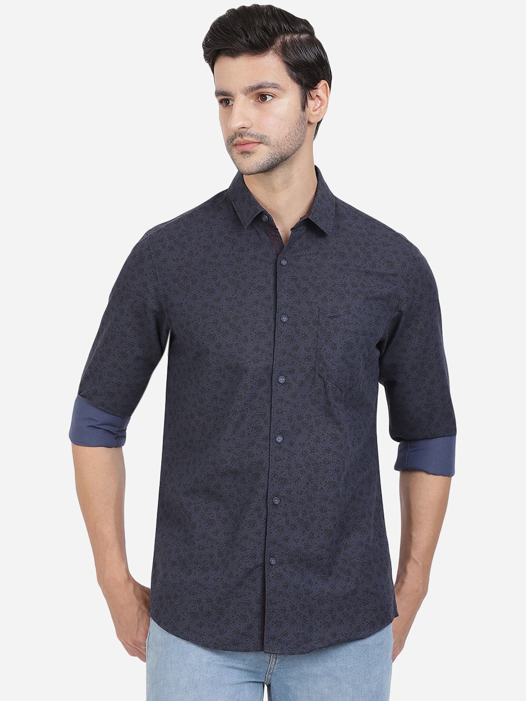 

Crocodile Men Navy Blue & Black Slim Fit Opaque Printed Casual Shirt