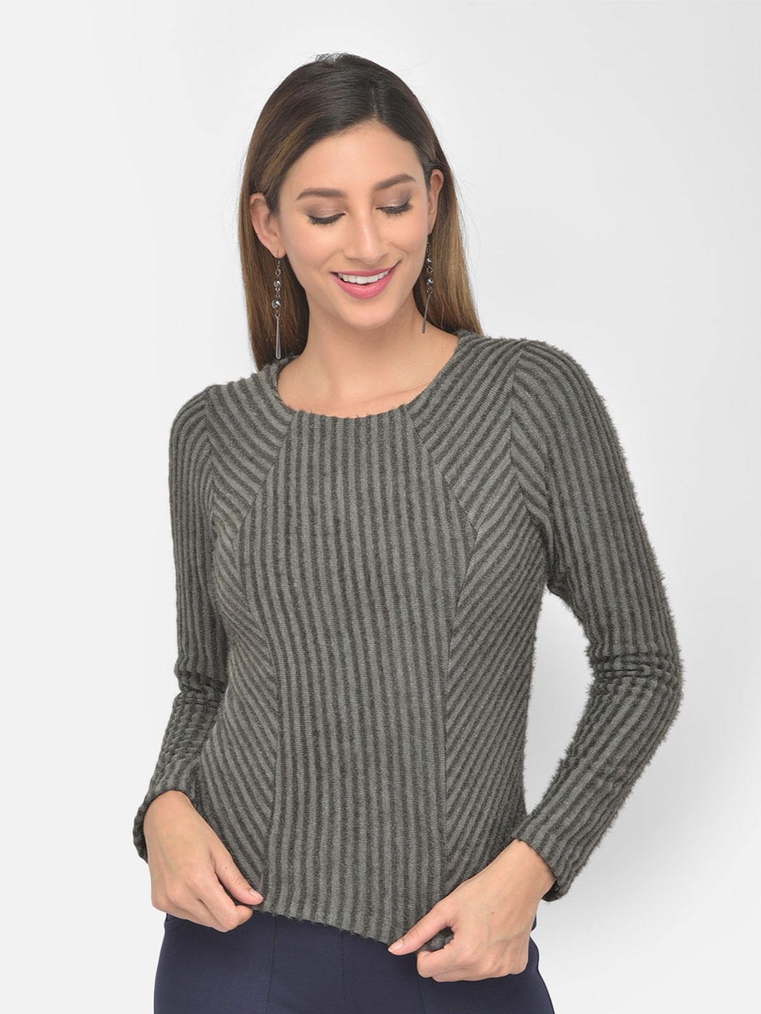 

Latin Quarters Green Striped Regular Top