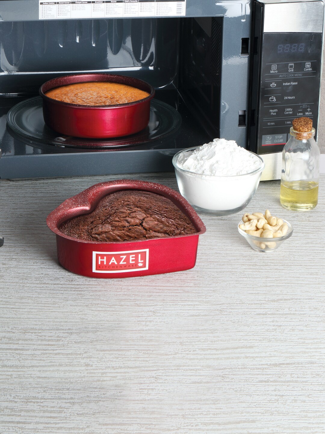 

HAZEL Set Of 2 Red Solid Aluminized Steel Baking Moulds