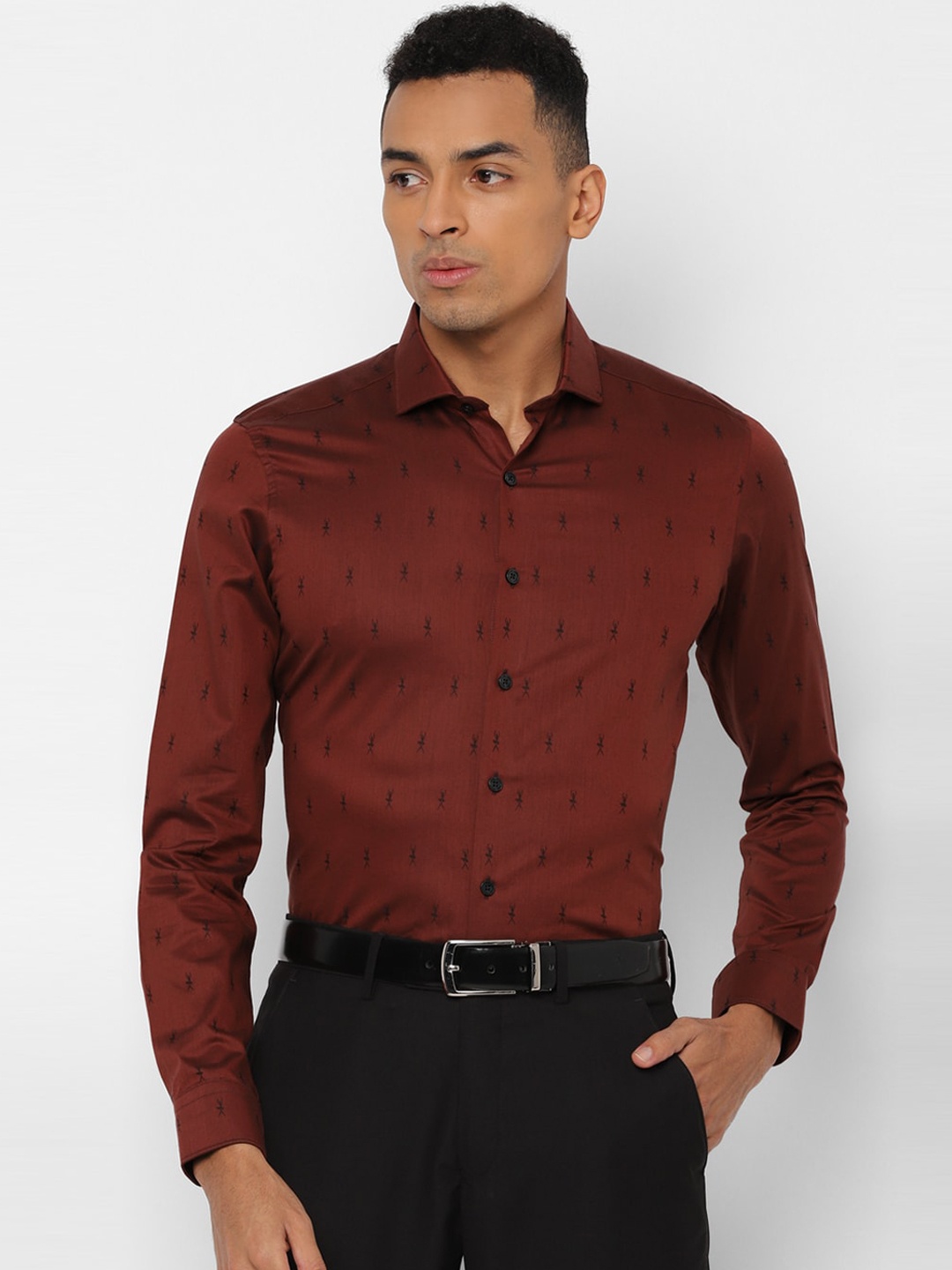 

SIMON CARTER LONDON Men Maroon Slim Fit Pure Cotton Printed Formal Shirt