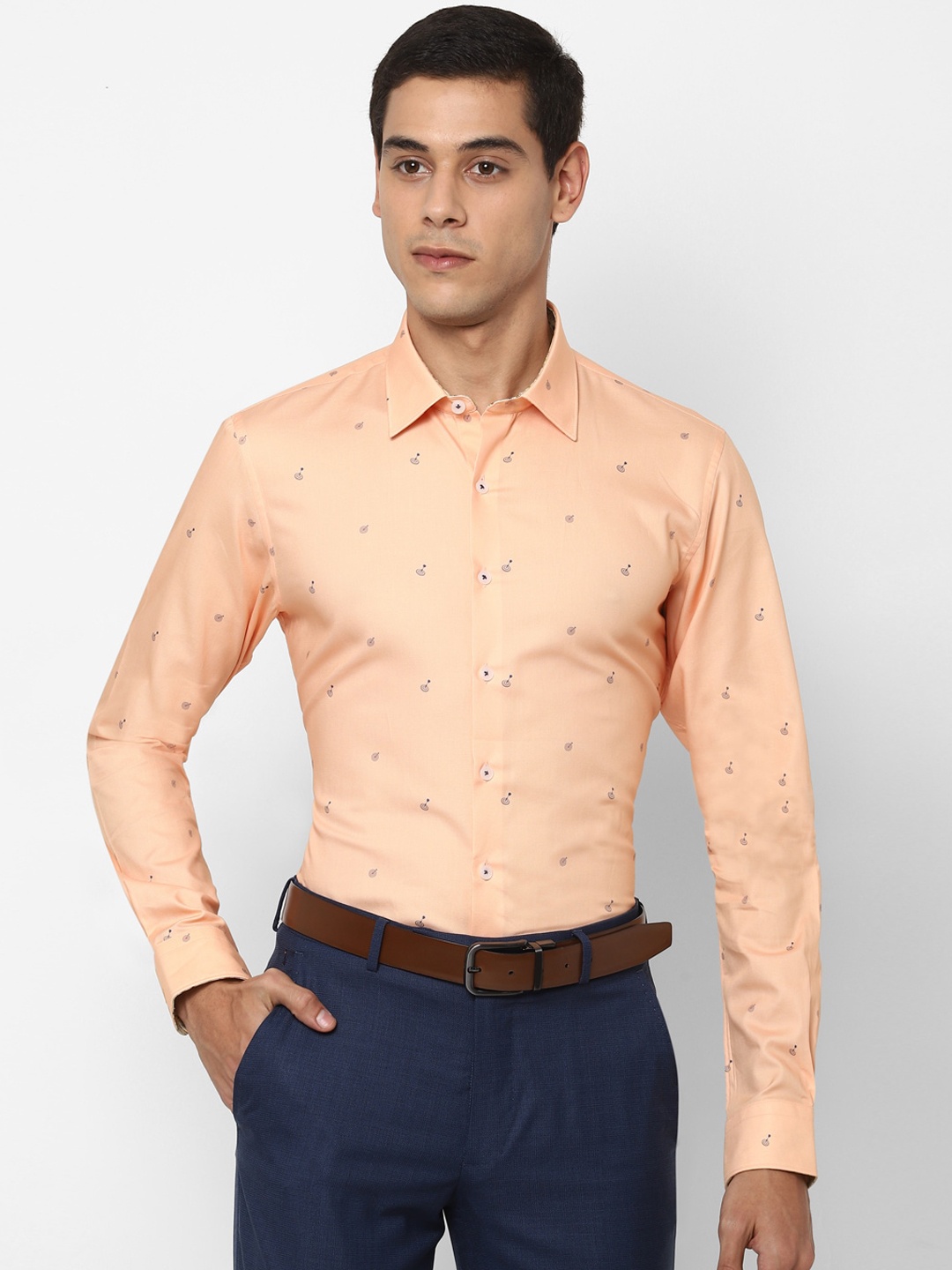 

SIMON CARTER LONDON Men Peach-Coloured Opaque Printed Casual Shirt