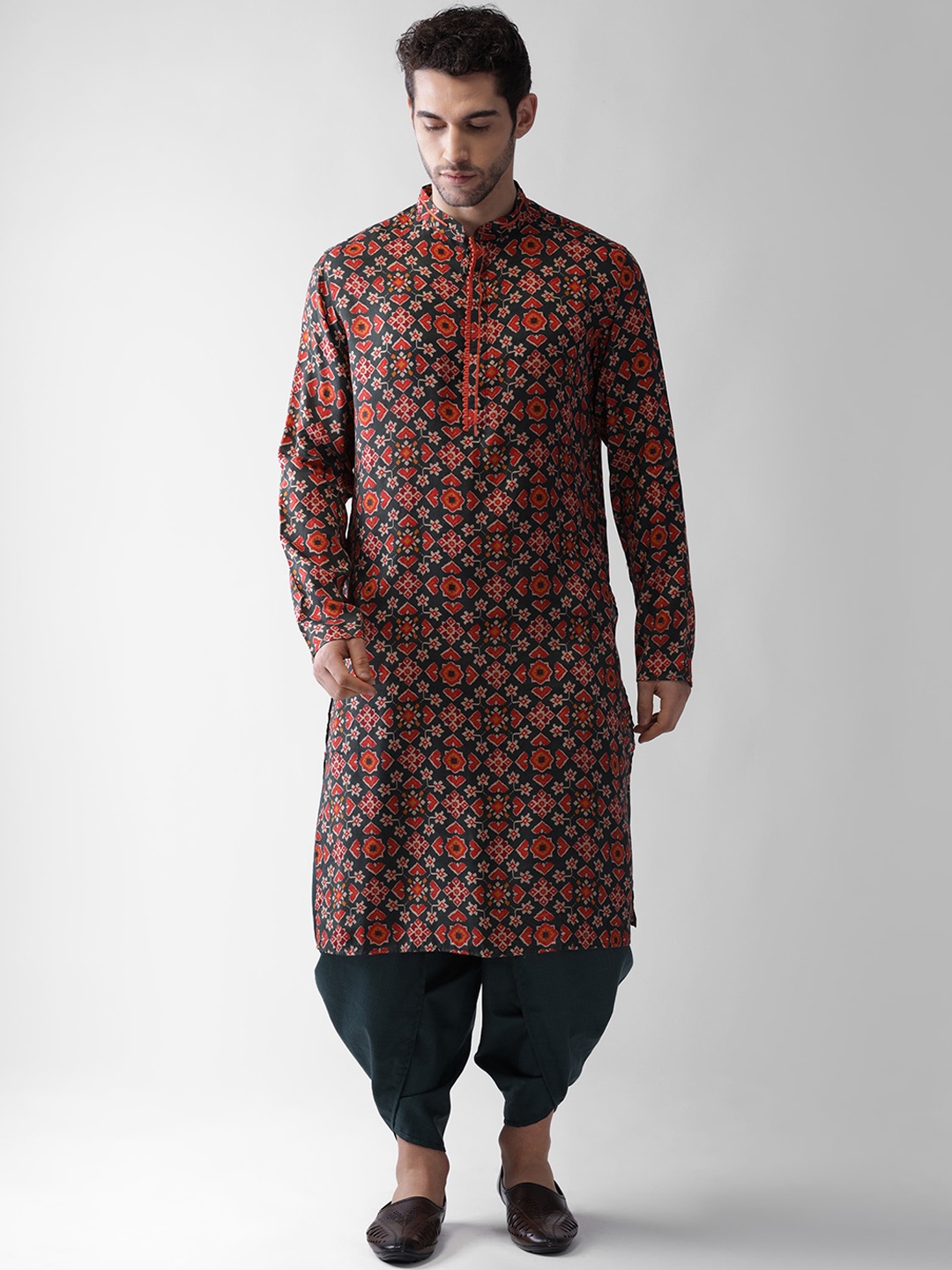 

Vartah Men Multicoloured Ethnic Motifs Printed Regular Kurta with Dhoti Pants, Multi