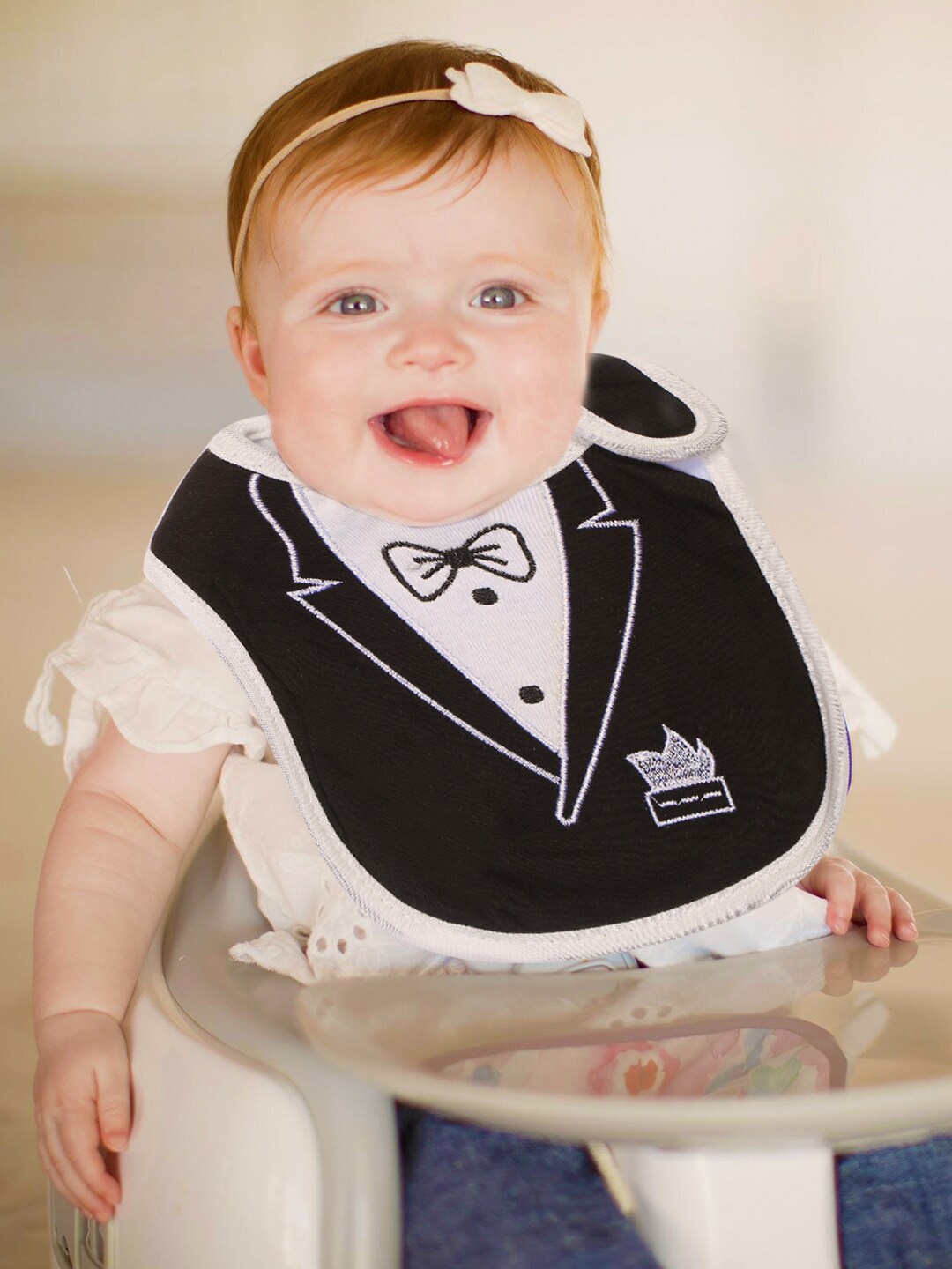 

POKORY Infants Kids Black & White Printed Bib