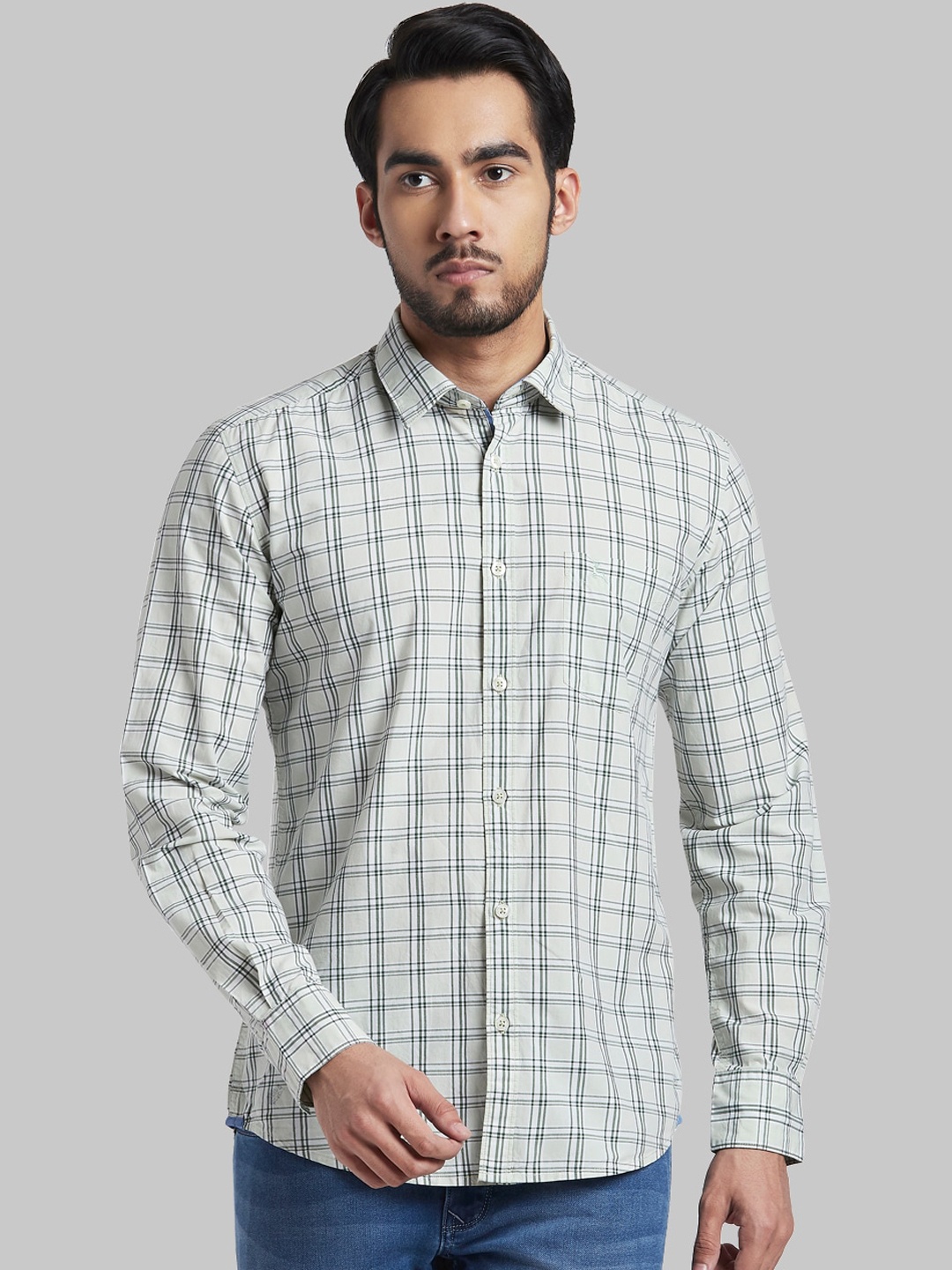 

Parx Men Green Slim Fit Opaque Checked Casual Shirt