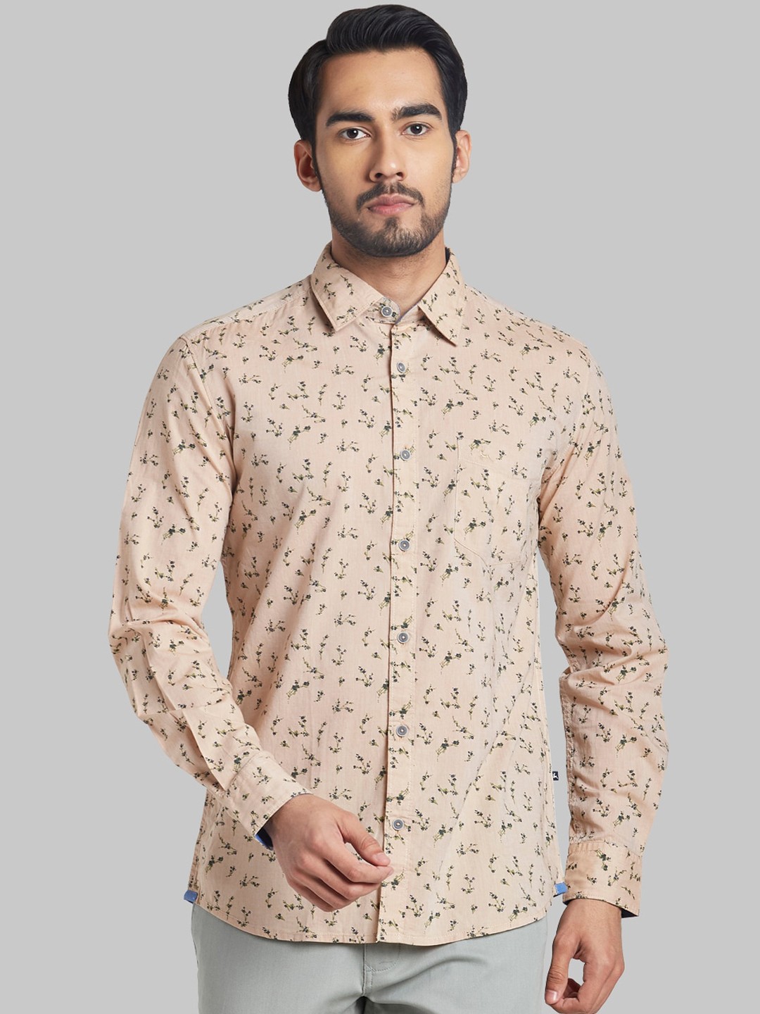 

Parx Men Brown Slim Fit Floral Opaque Printed Casual Shirt