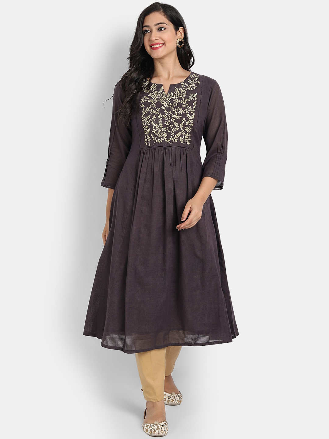 

SUTI Brown Floral Tie-Up Neck Midi Dress