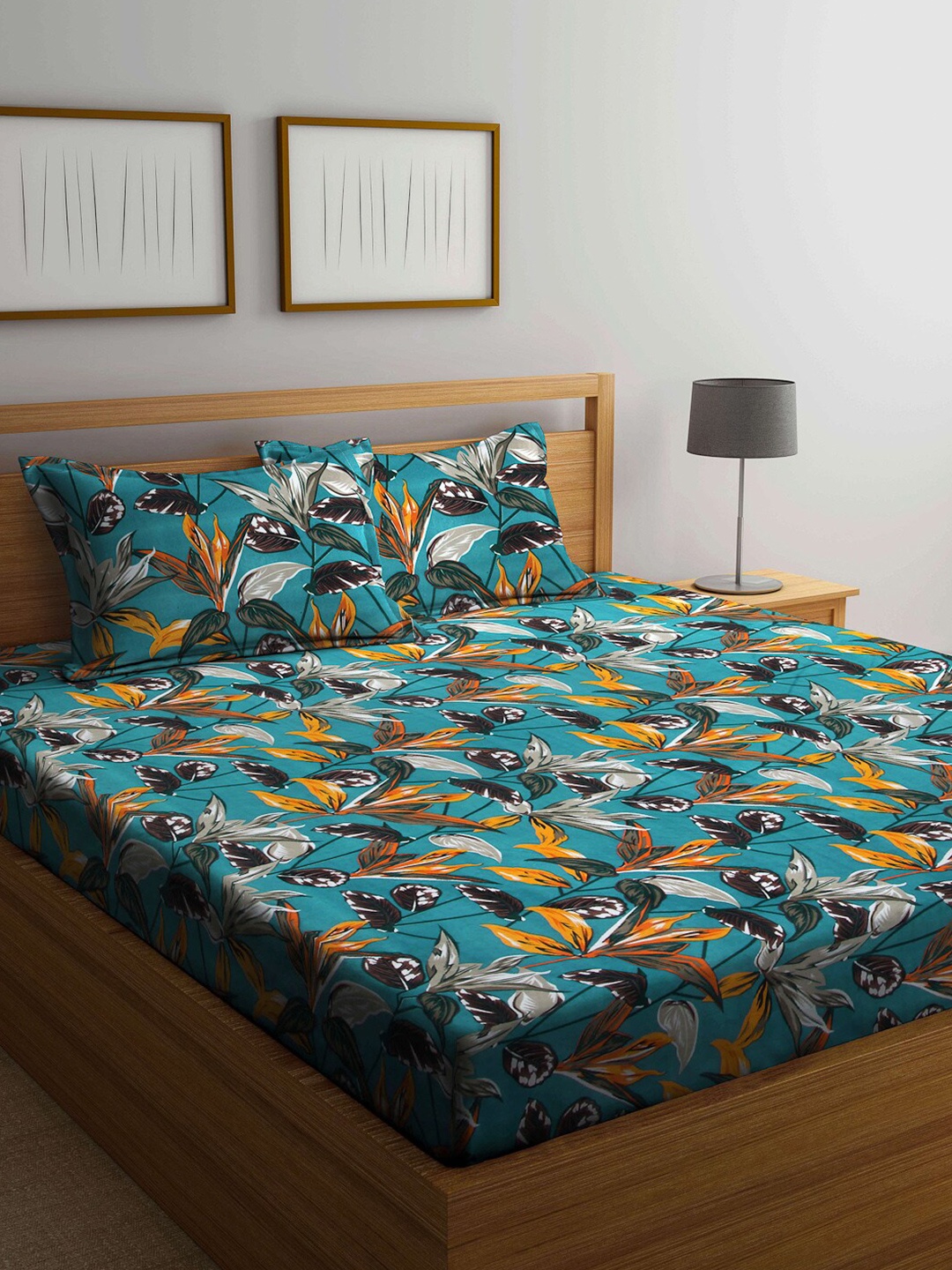 

Arrabi Green & Orange Floral Printed 300 TC King Bedsheet with 2 Pillow Covers