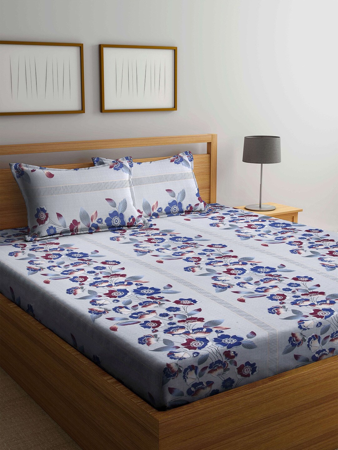 

Arrabi Blue & Grey Floral 300 TC King Bedsheet with 2 Pillow Covers