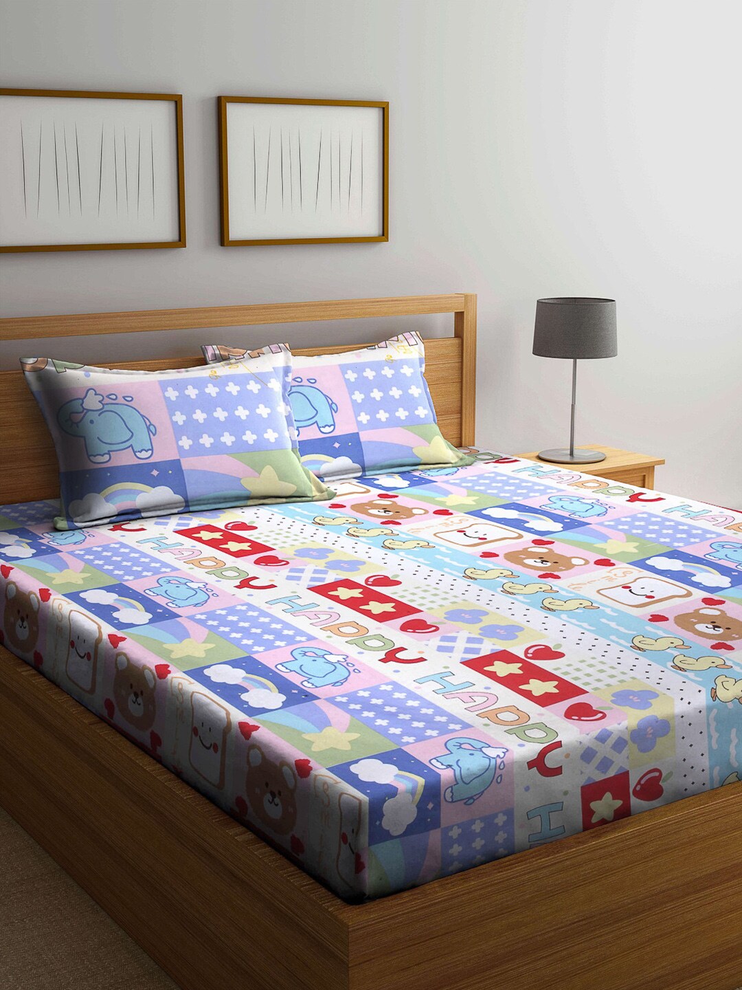

Arrabi White & Blue Graphic 300 TC King Bedsheet with 2 Pillow Covers
