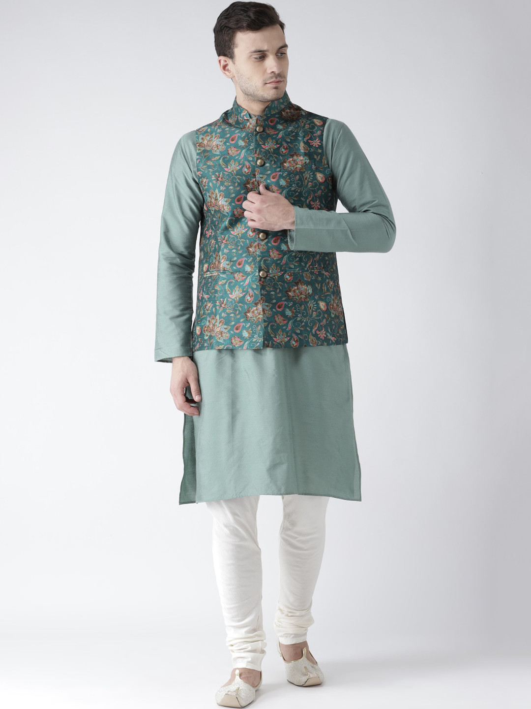 

KISAH Men Green Regular Kurta with Pyjamas & Printed Nehru Jacket